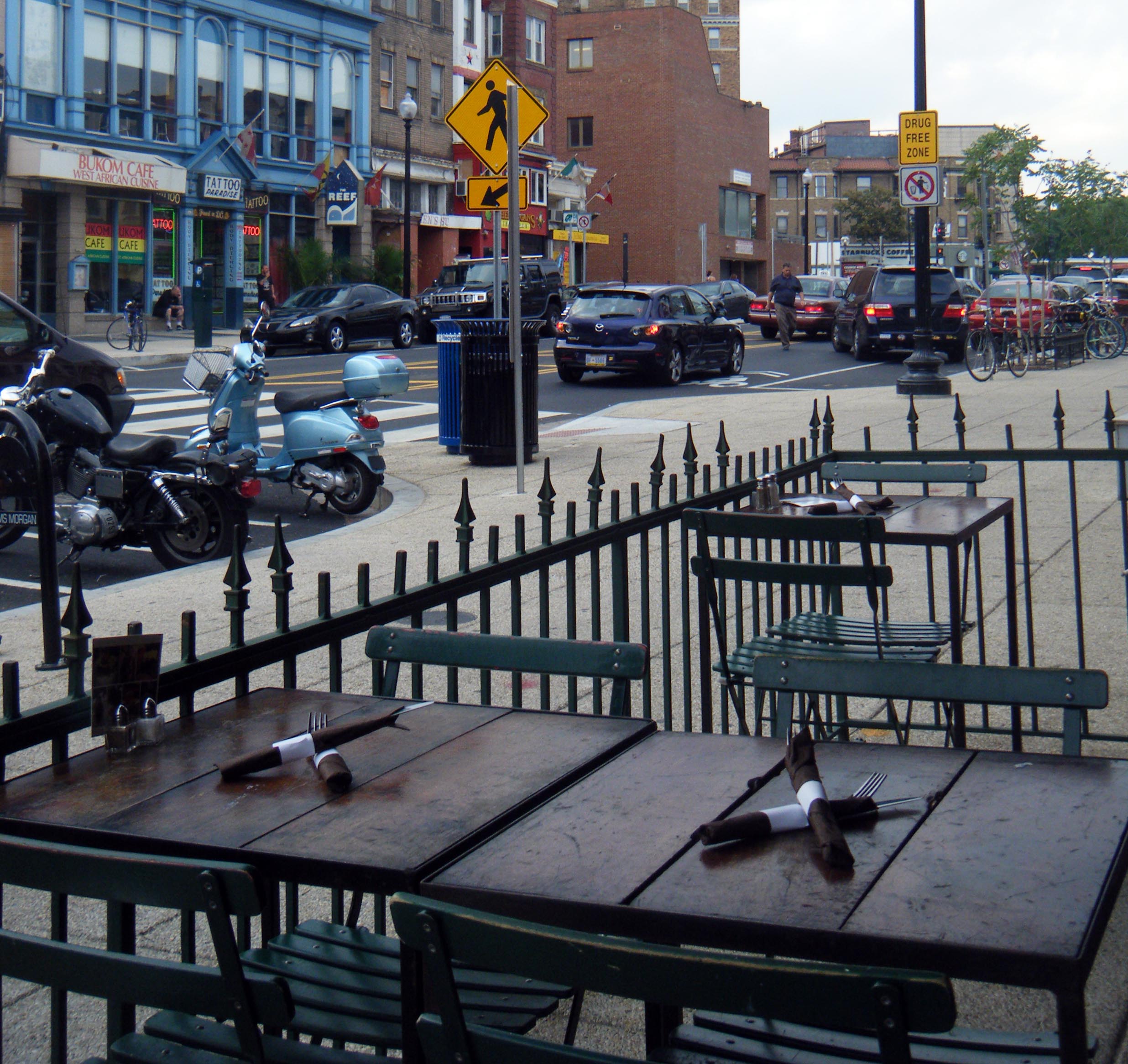 sidewalk cafe in Adams-Morgan.jpg