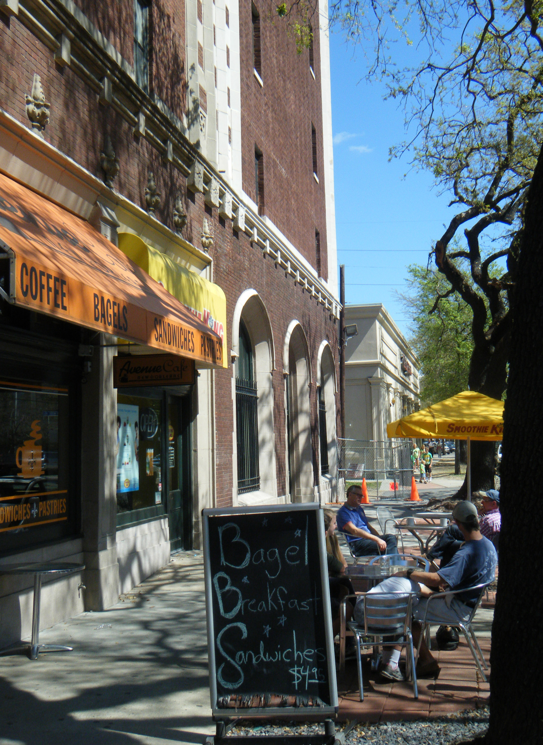 sidewalk cafe.jpg