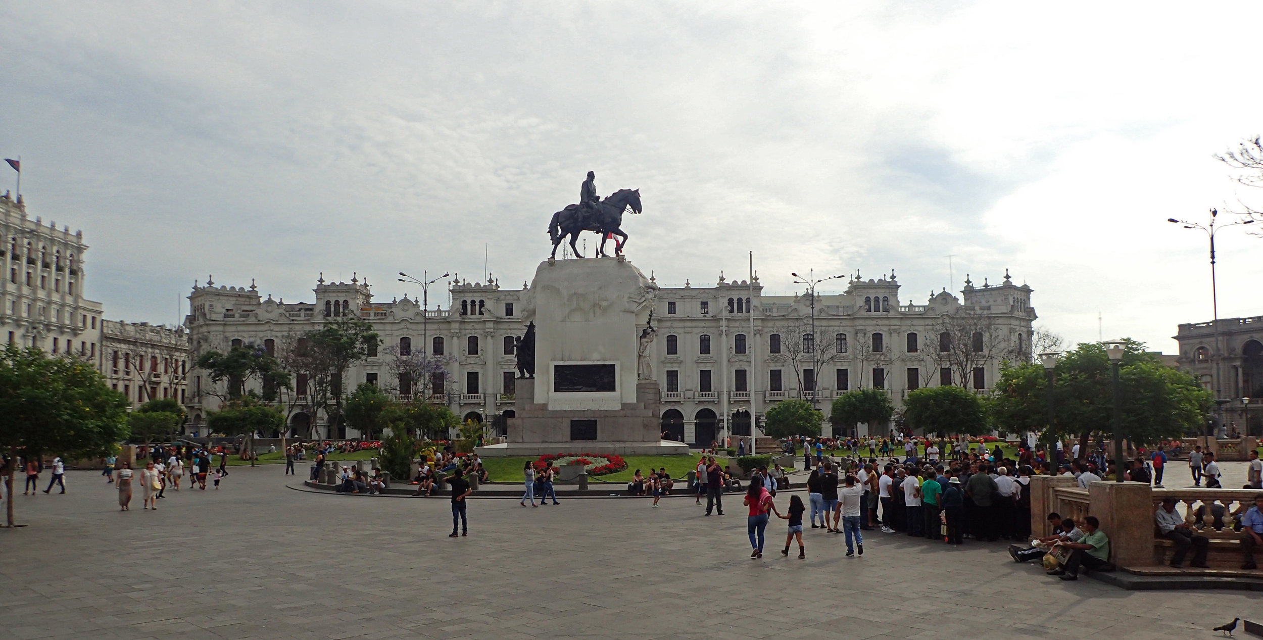 Plaza de San Martin.jpg