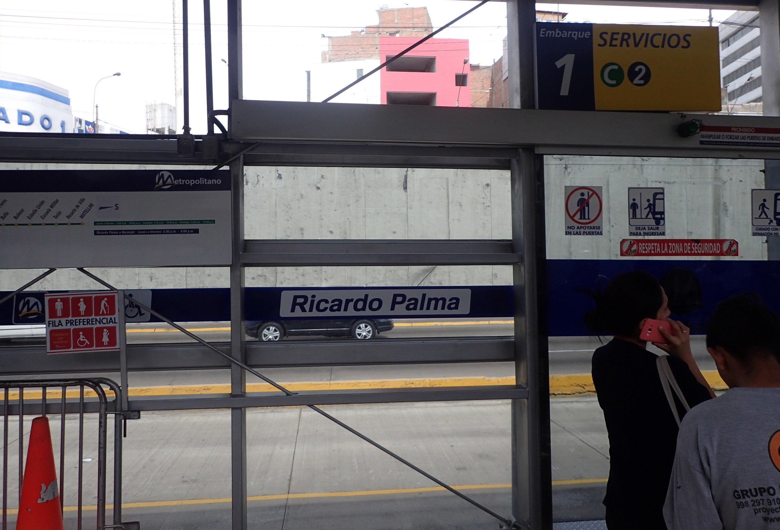Ricardo Palma bus station-Metropolitano.jpg