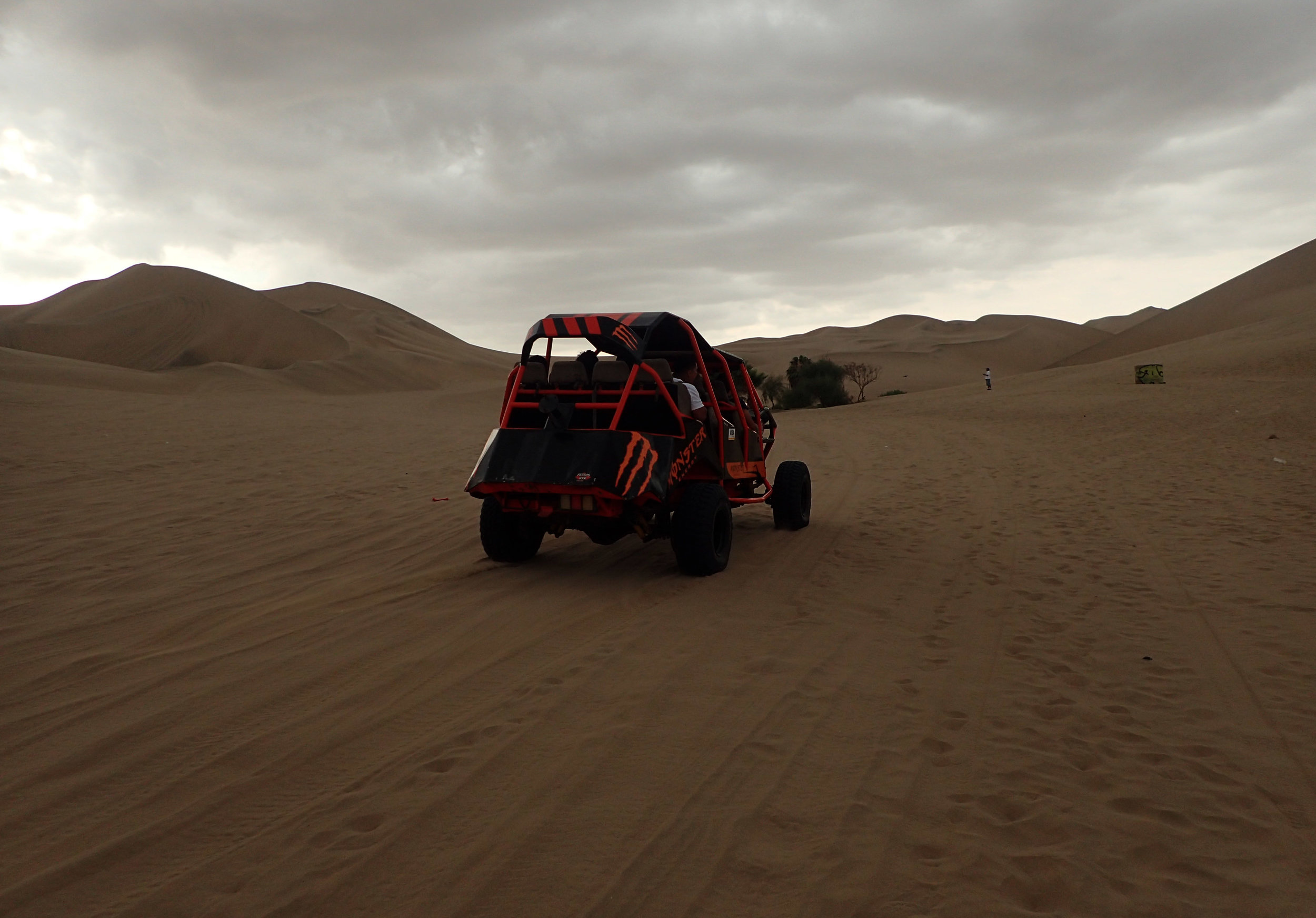 dune buggy.jpg