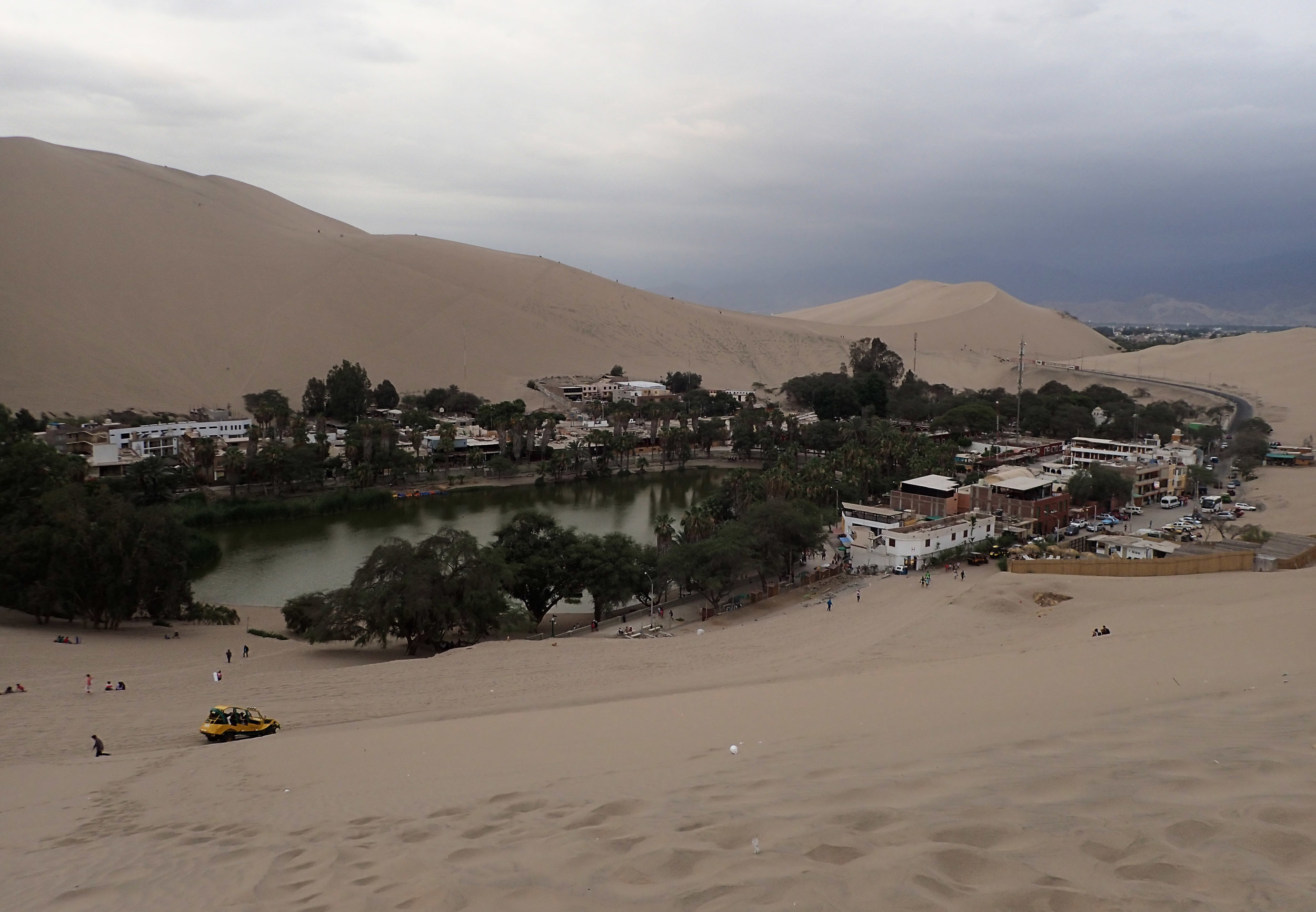 Huacachina Oasis 2.jpg