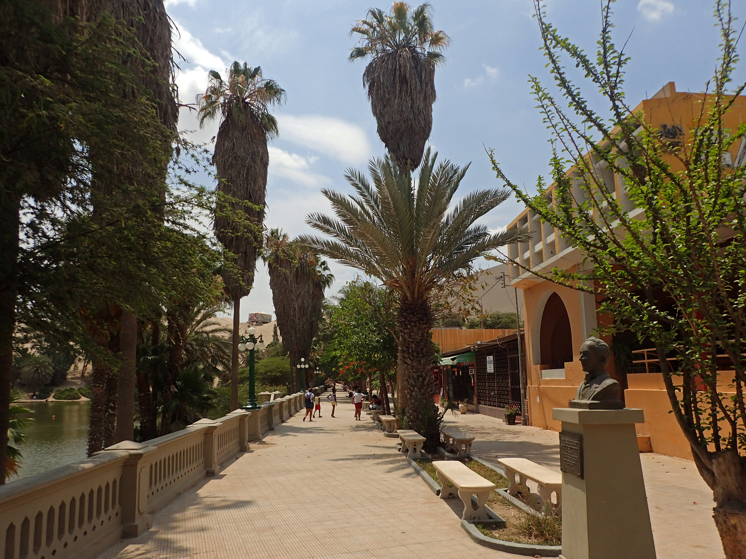 malecon near hotel.jpg