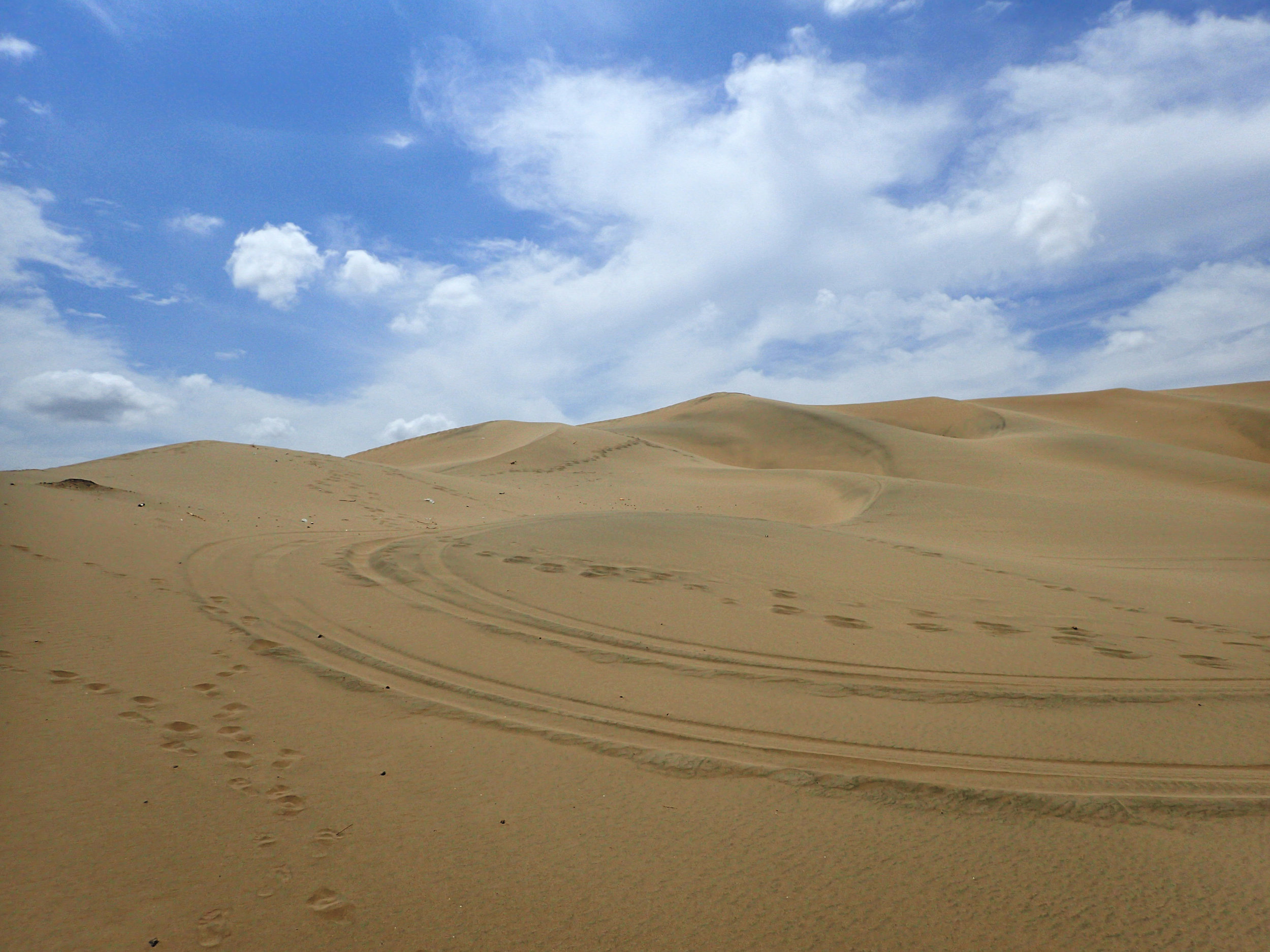 sand mountains.jpg