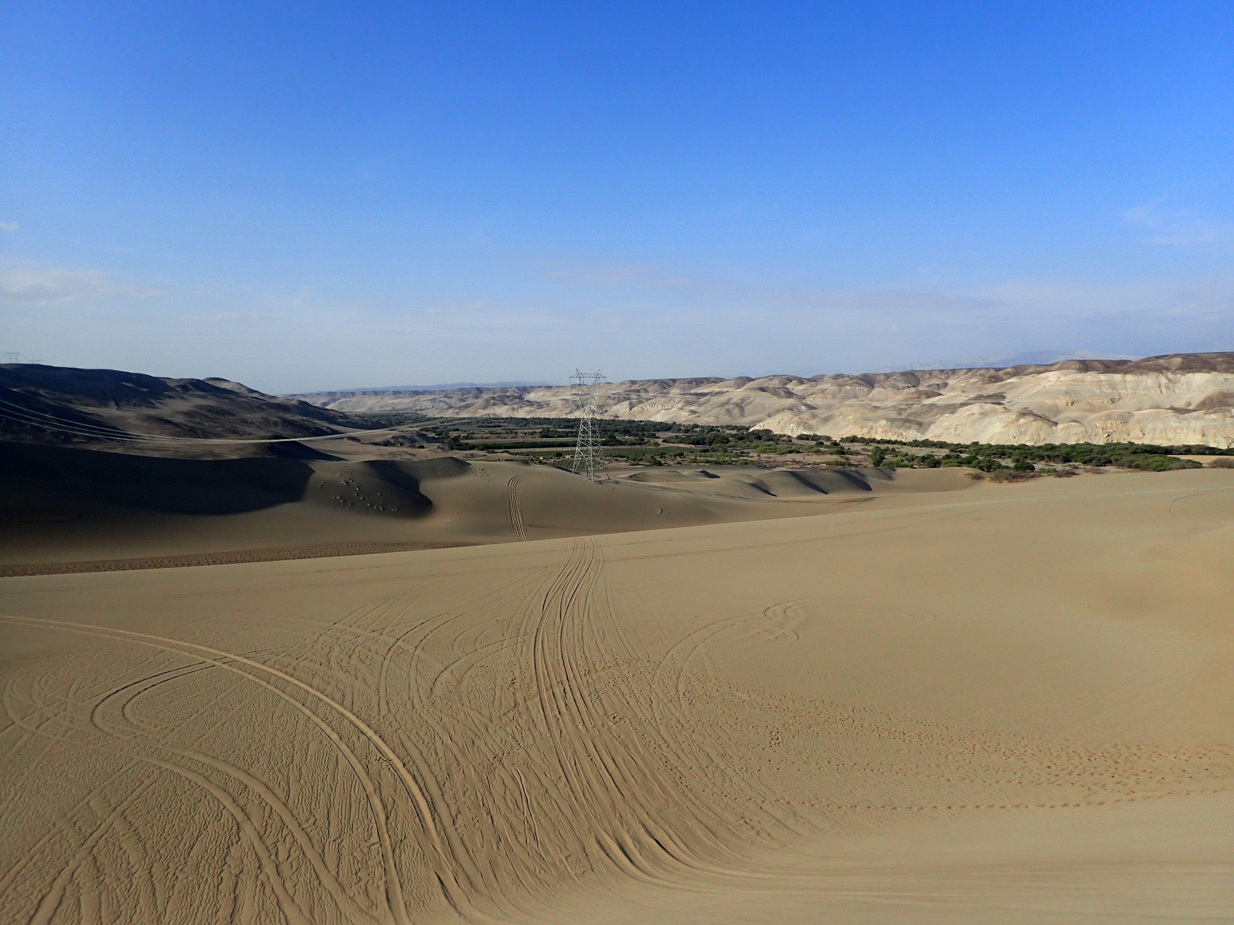 dunes outside of Nazca.jpg