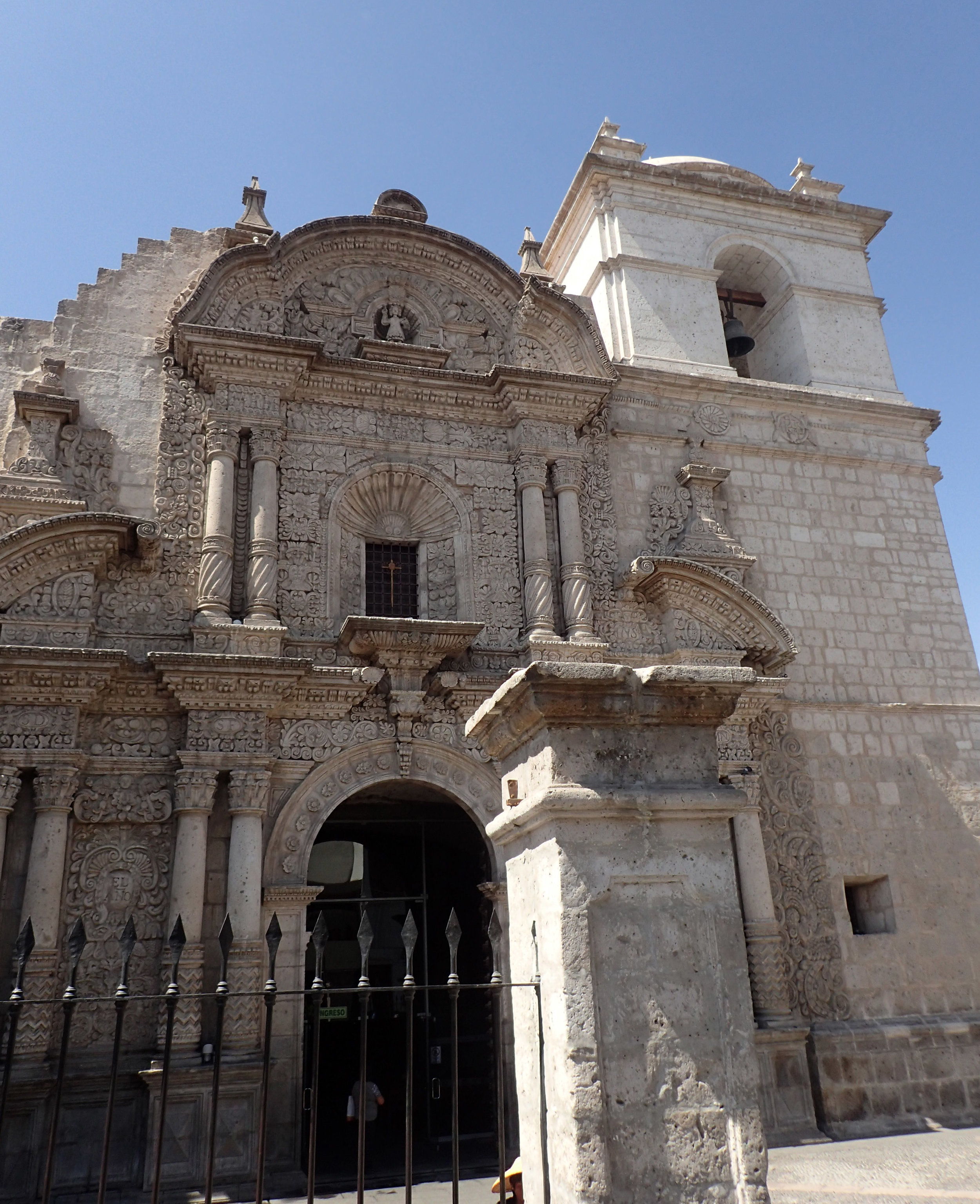 Arequipa catedral.jpg