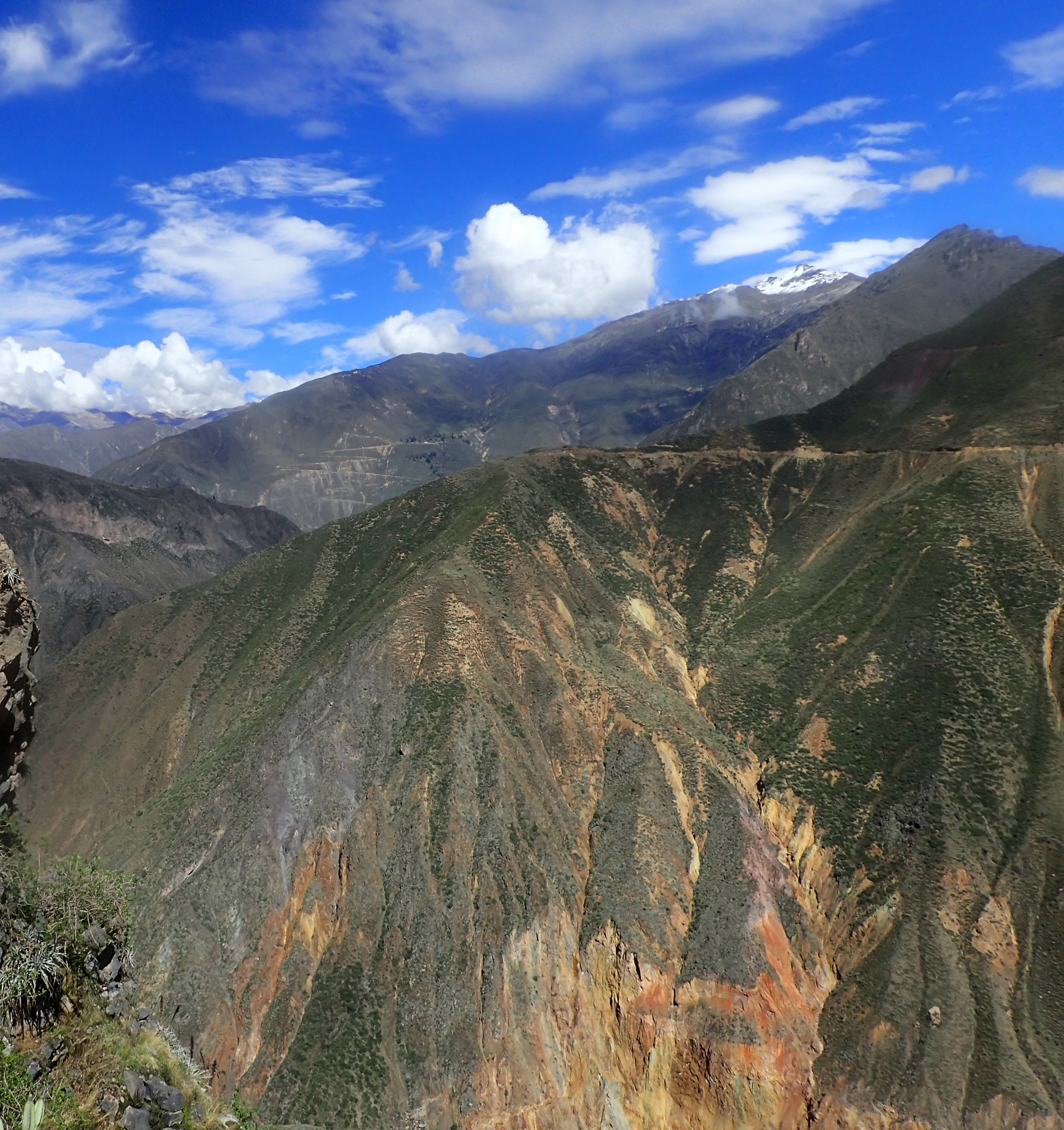 leaving Canyon de Colca.jpg