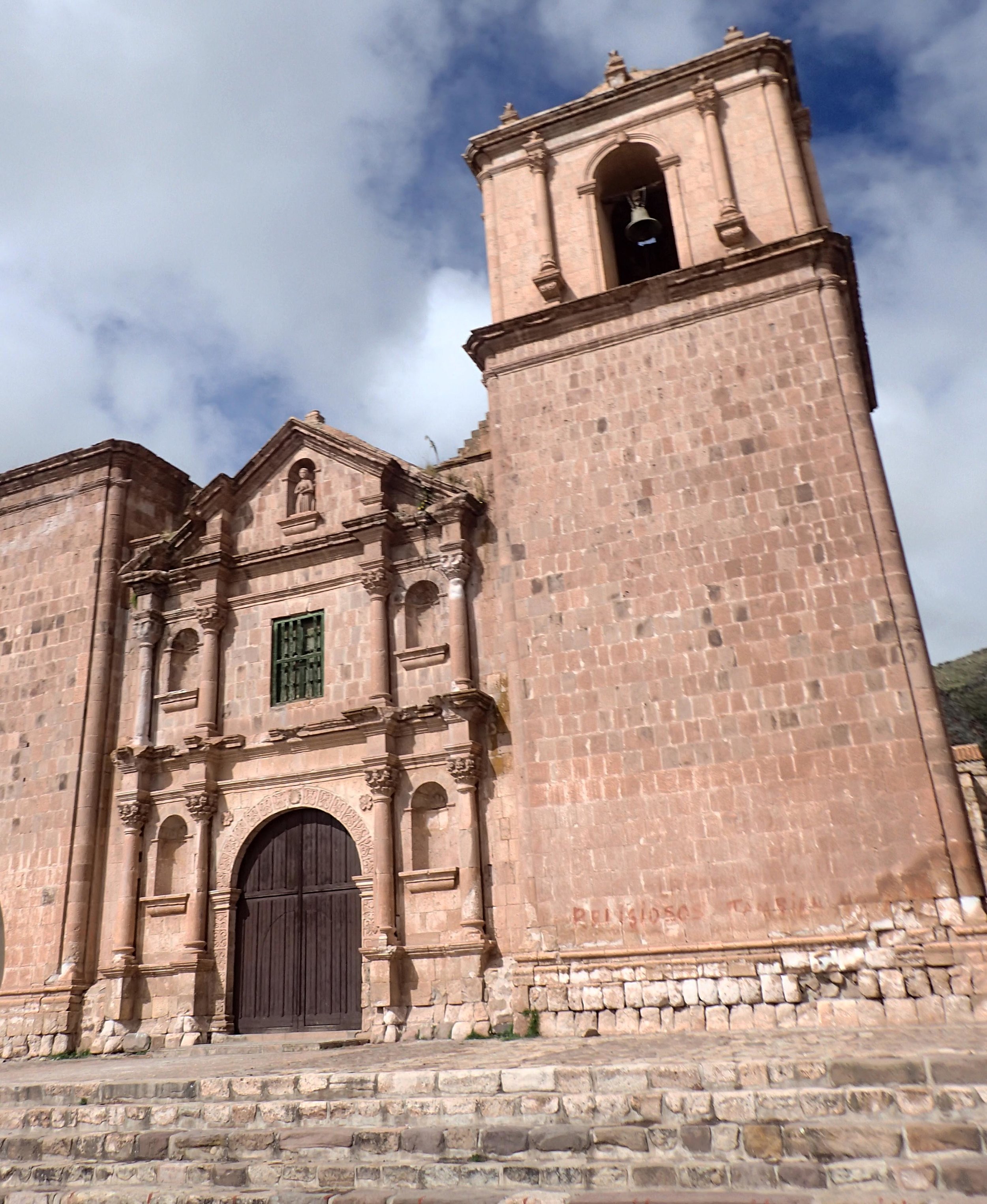 Pucara cathedral.jpg