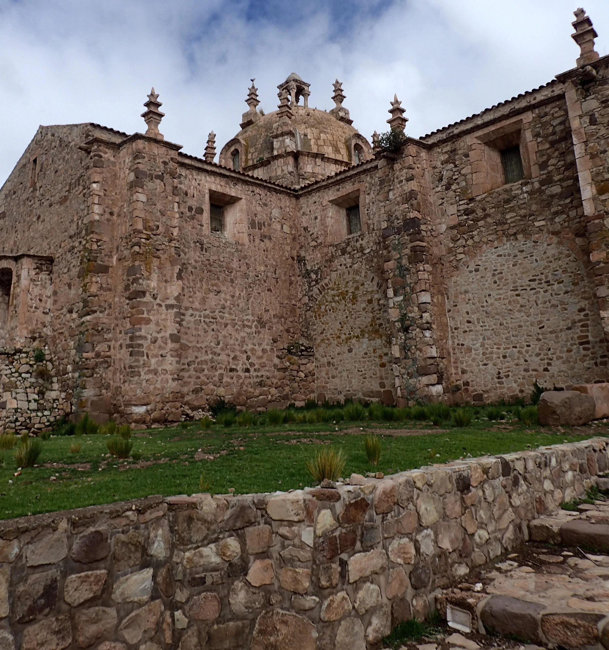 Pukara cathedral.jpg