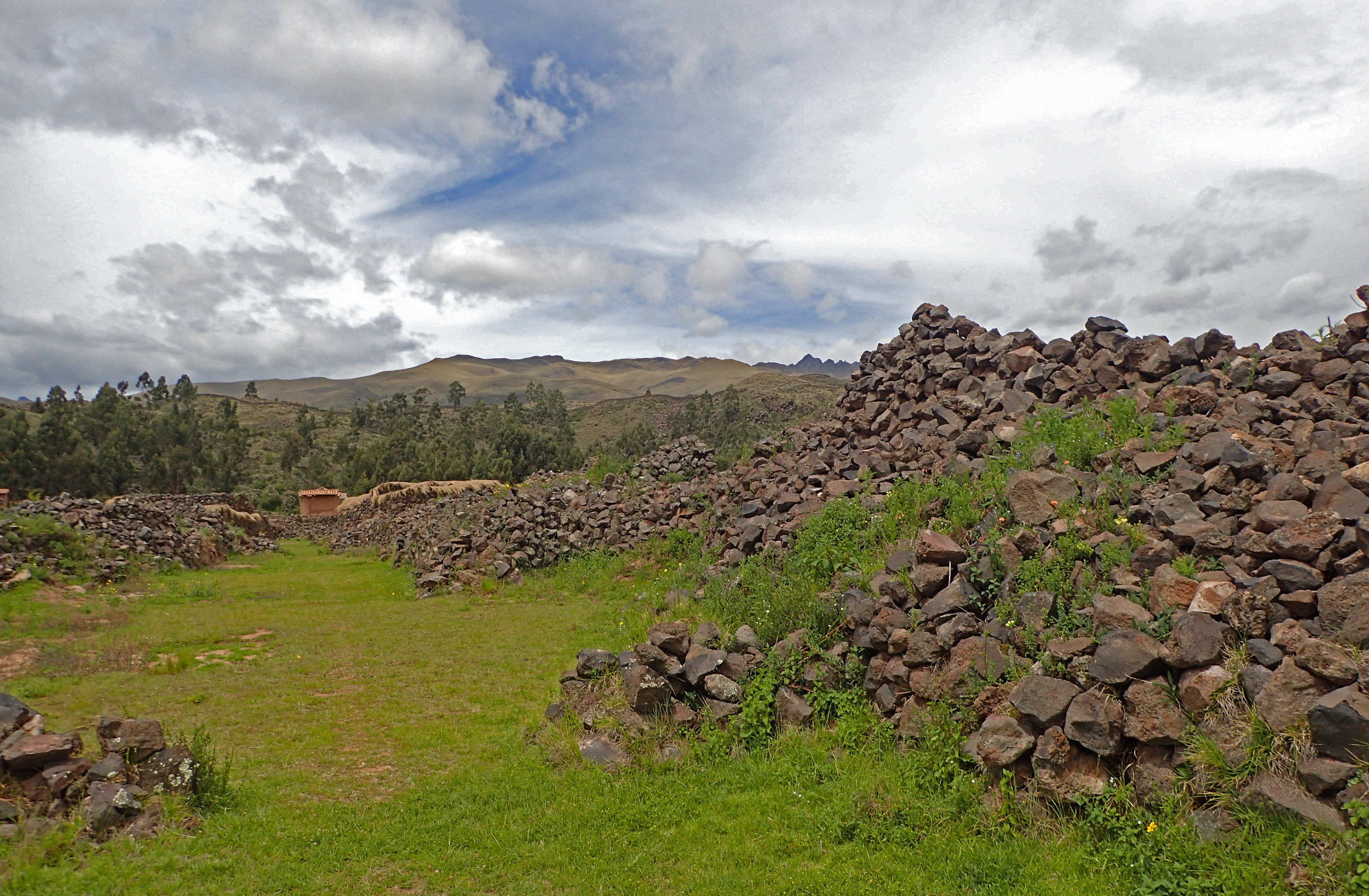 Raqchi rock piles.jpg