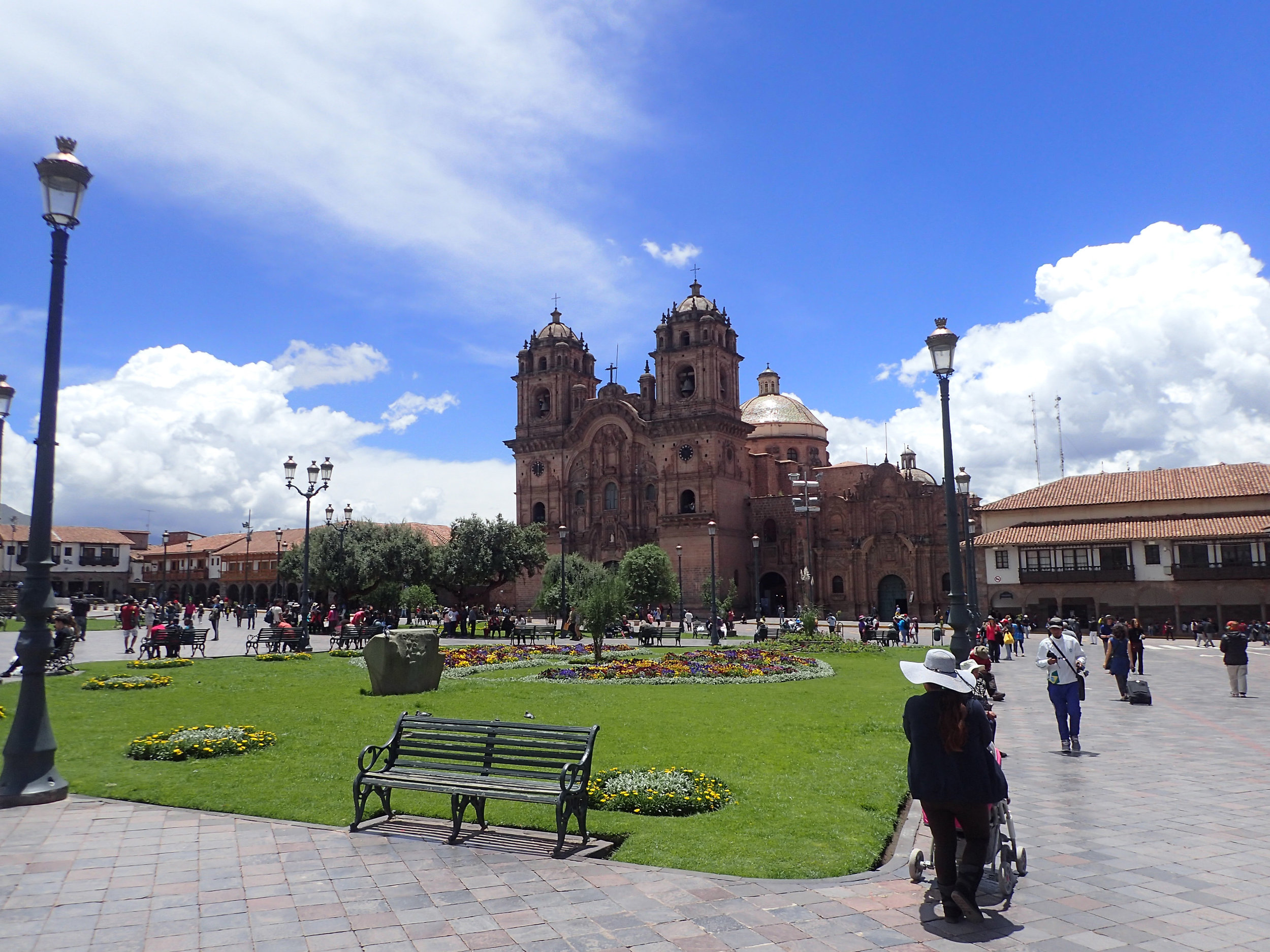 Cuzco main plaza.jpg
