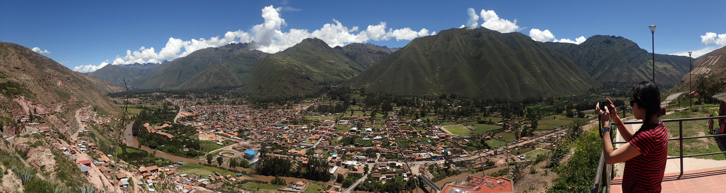 Urubamba panoramic.jpg