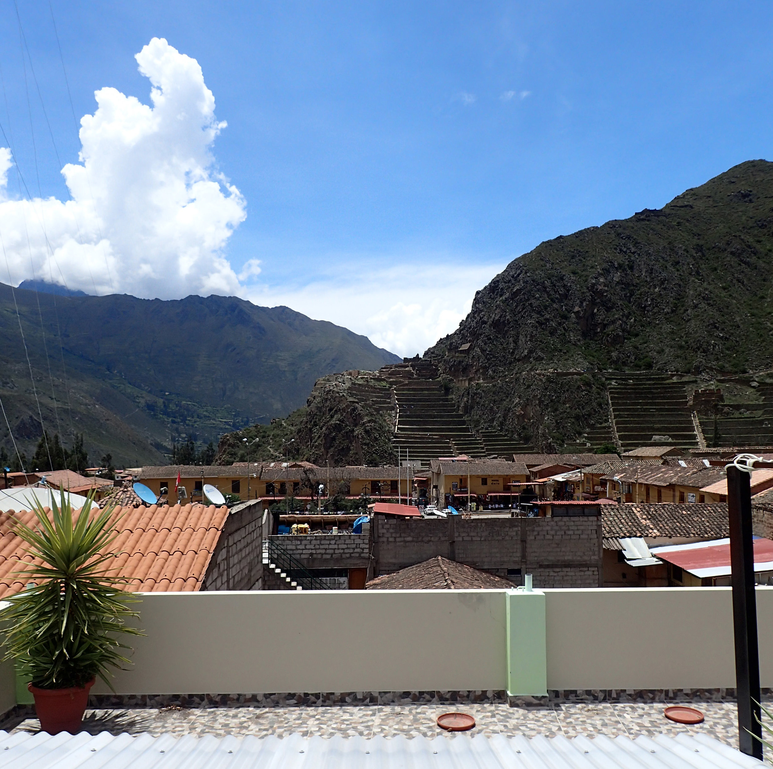 main ruin complex from Valle Inca.jpg