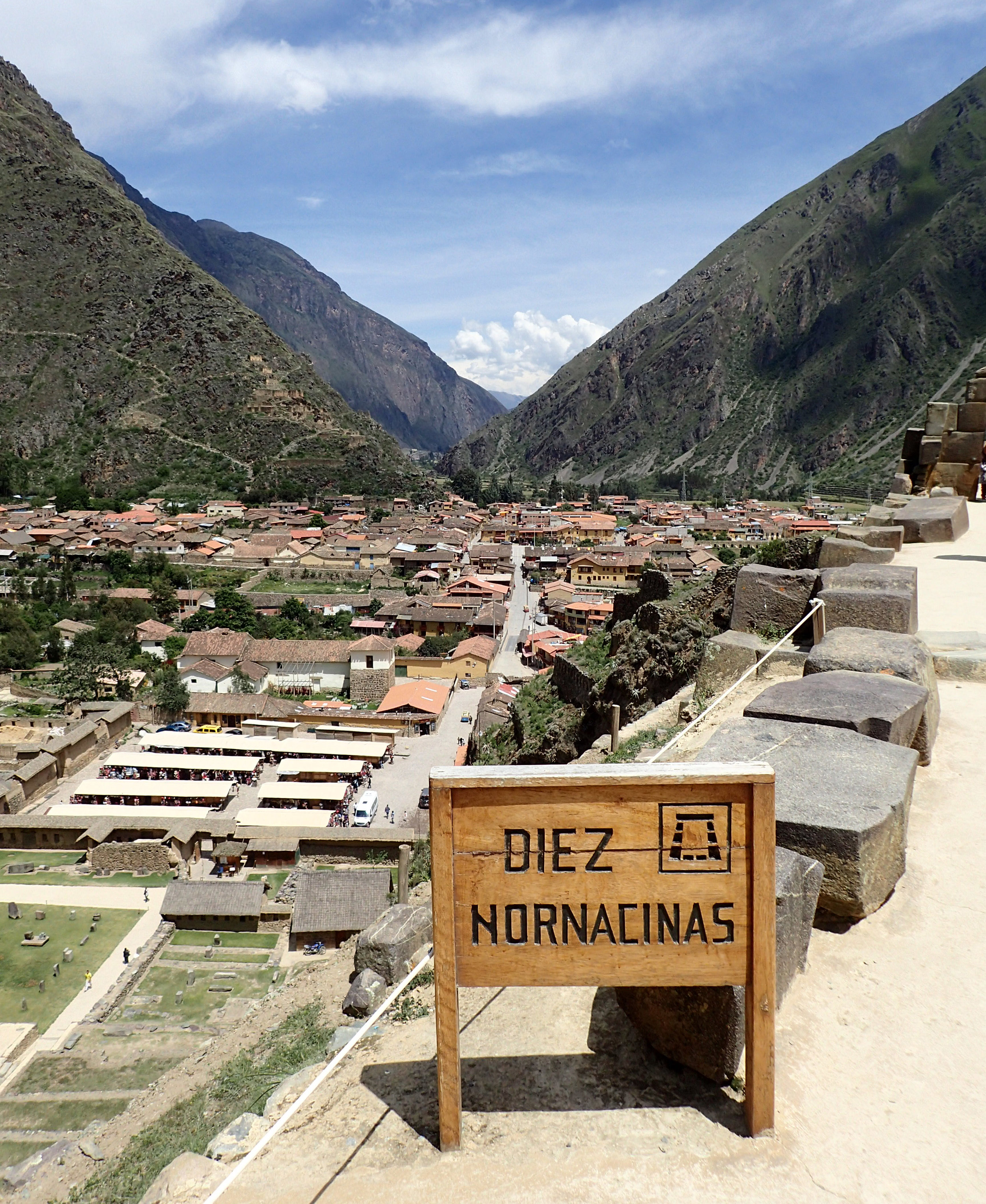 Ollanta from the ruins.jpg