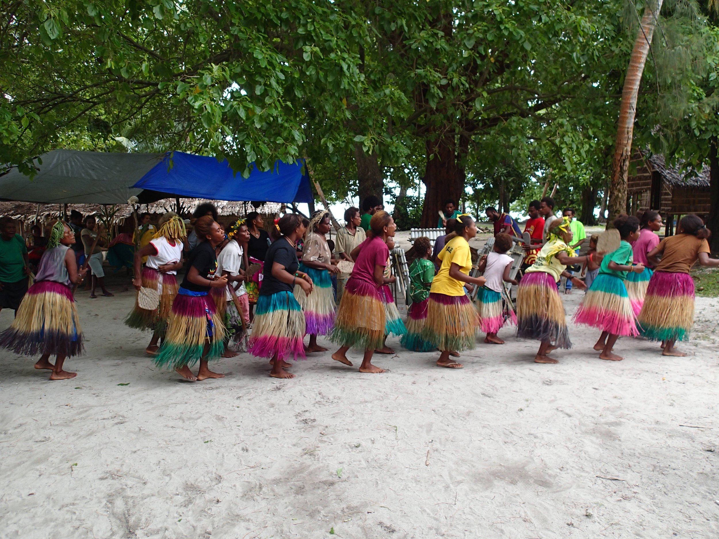 Melanesian dancing.jpg