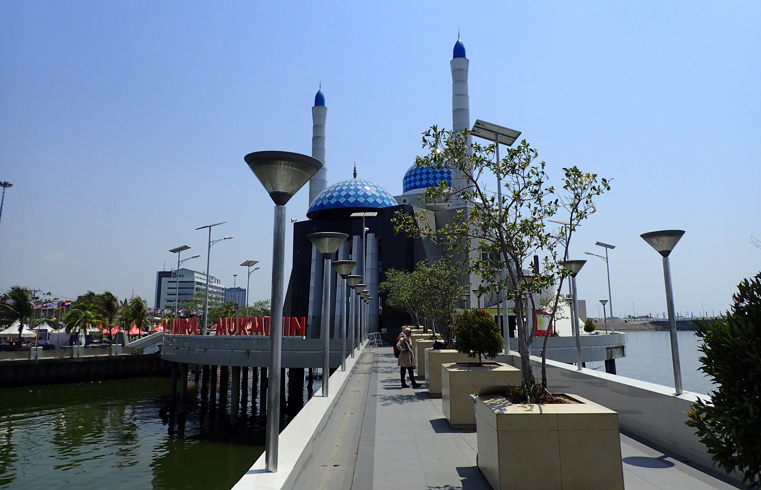 floating mosque.jpg