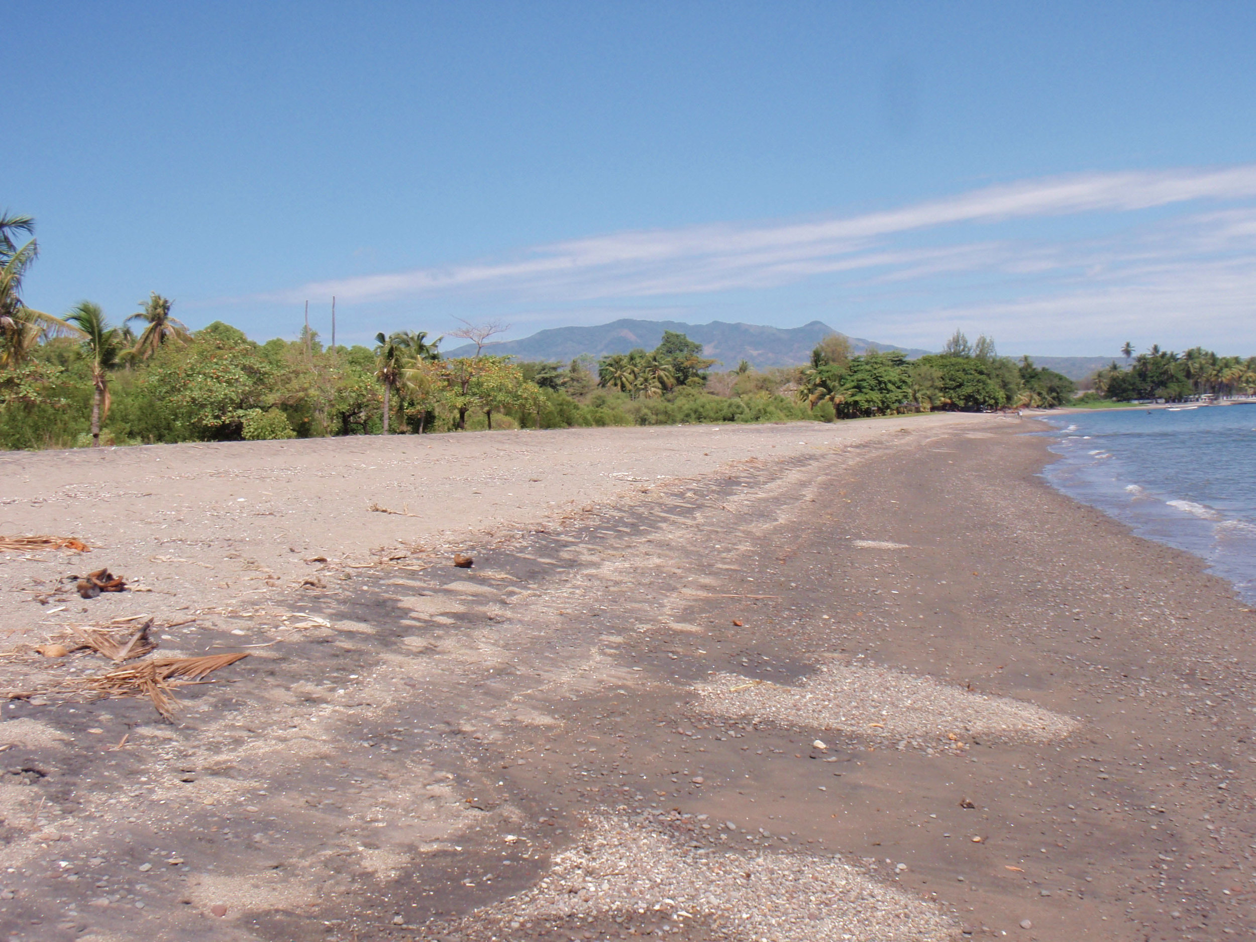 deserted beach Flores.jpg