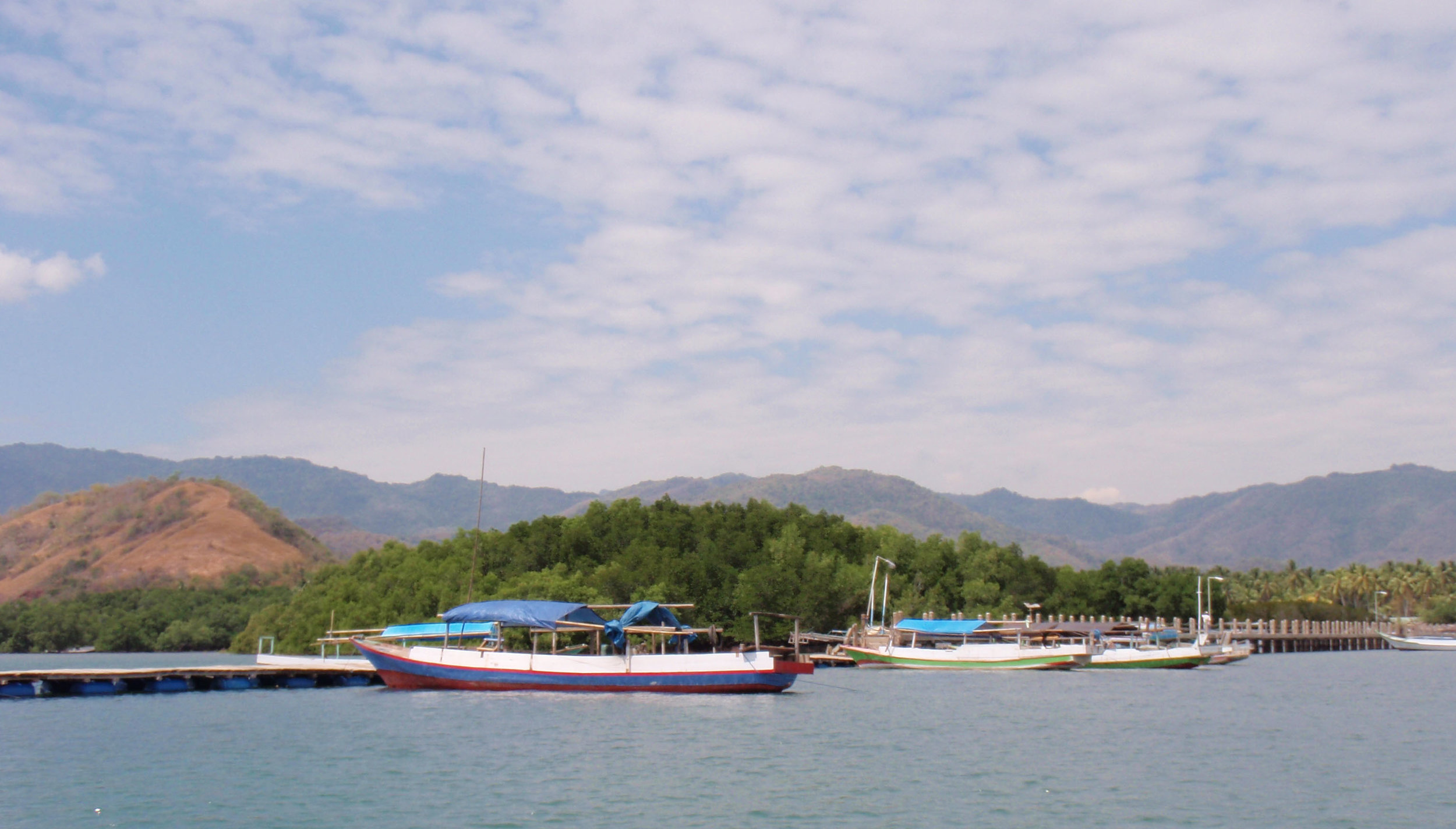 Riung harbor 3.jpg