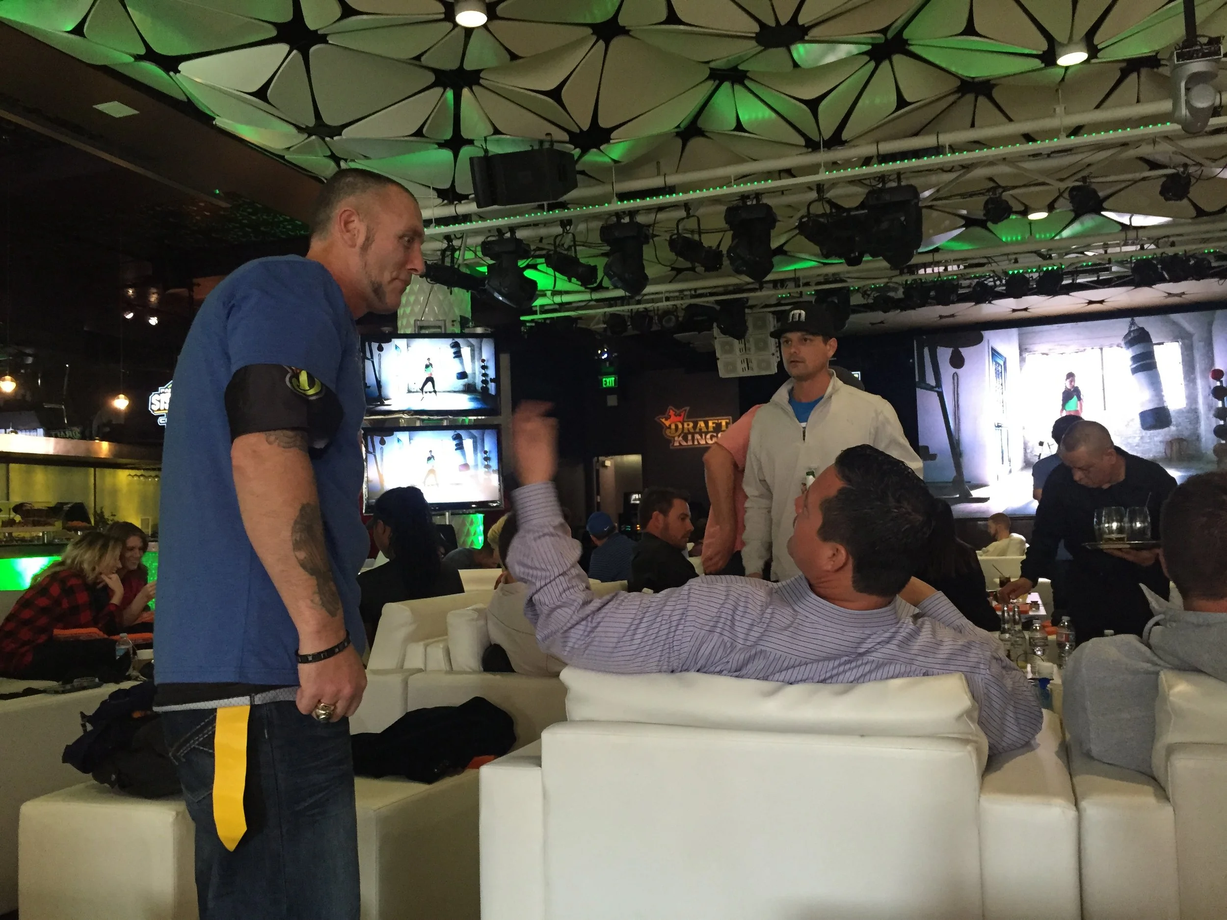 RockenRaven chats with Danny1234 at the NFL Final