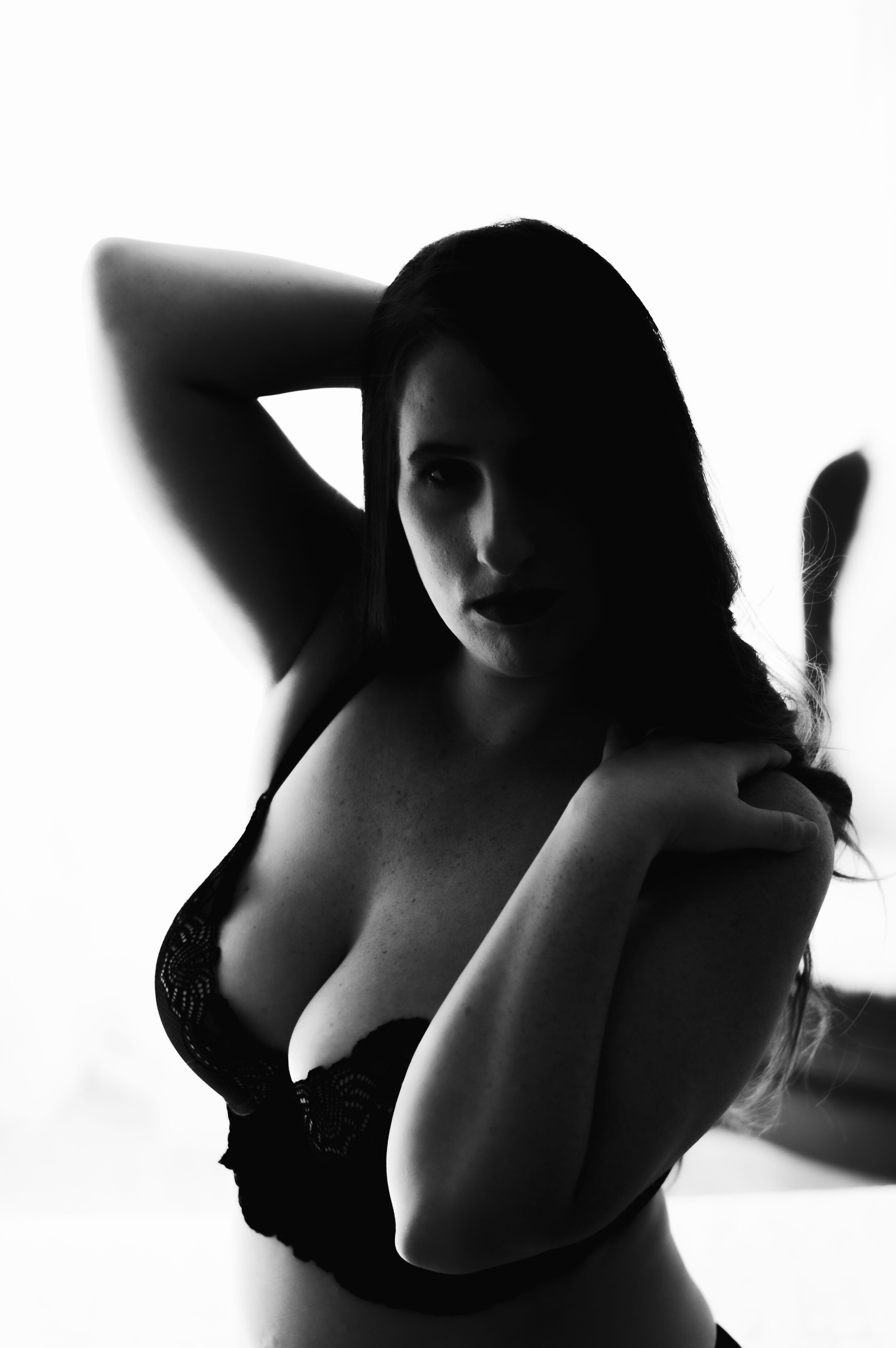 090818_1078thebellajadecollectionblackandwhite.jpg