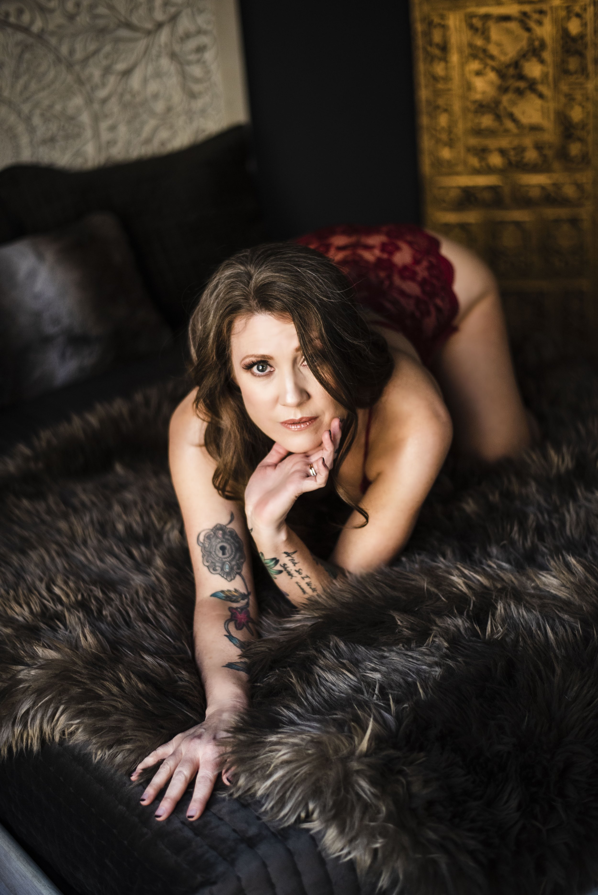 Rich and Moody Boudoir Photos with Tattoos