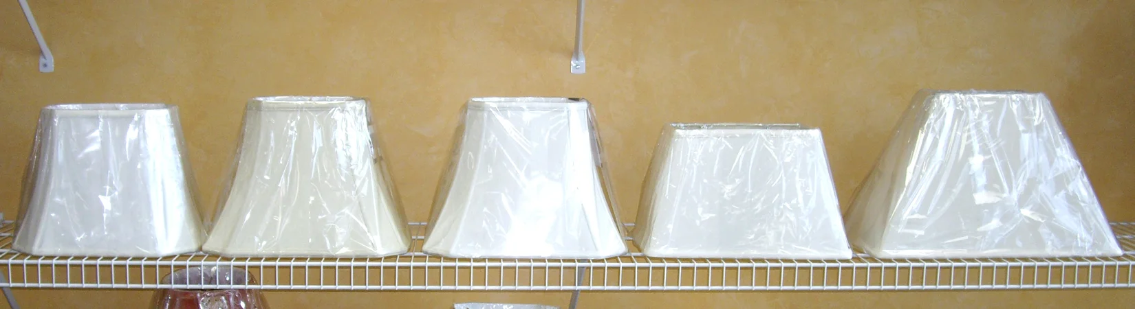 SOFTBACK SQUARE SHADES