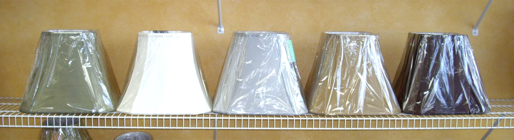 SQUARE BELL SOFTBACK SHADES