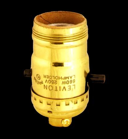 PUSH-THRU MEDIUM BASE SOCKET