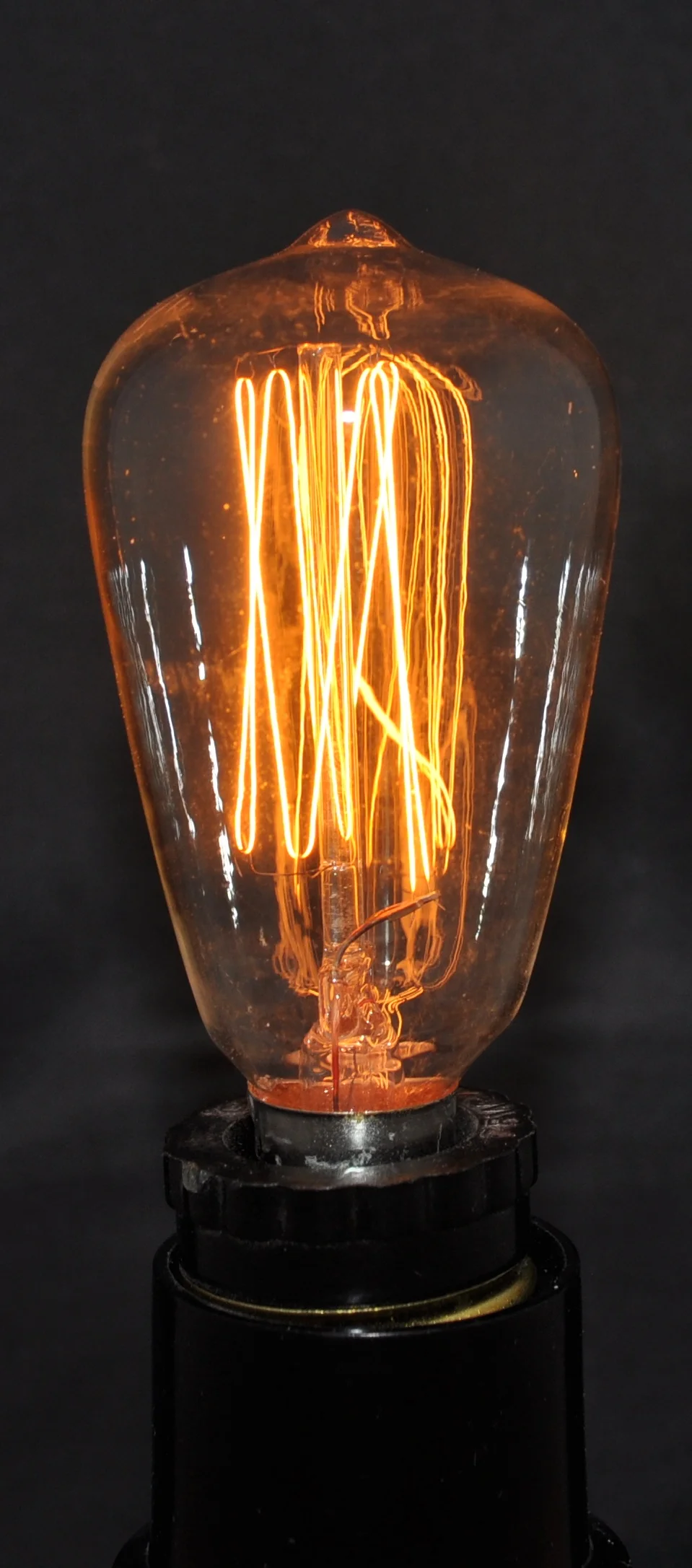 EDISON LIGHT BULB