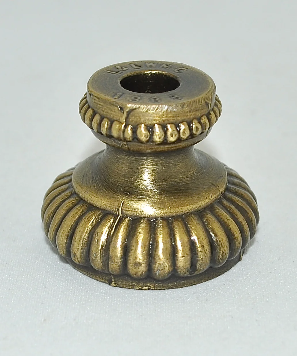 ANTIQUE FINISH BREAK