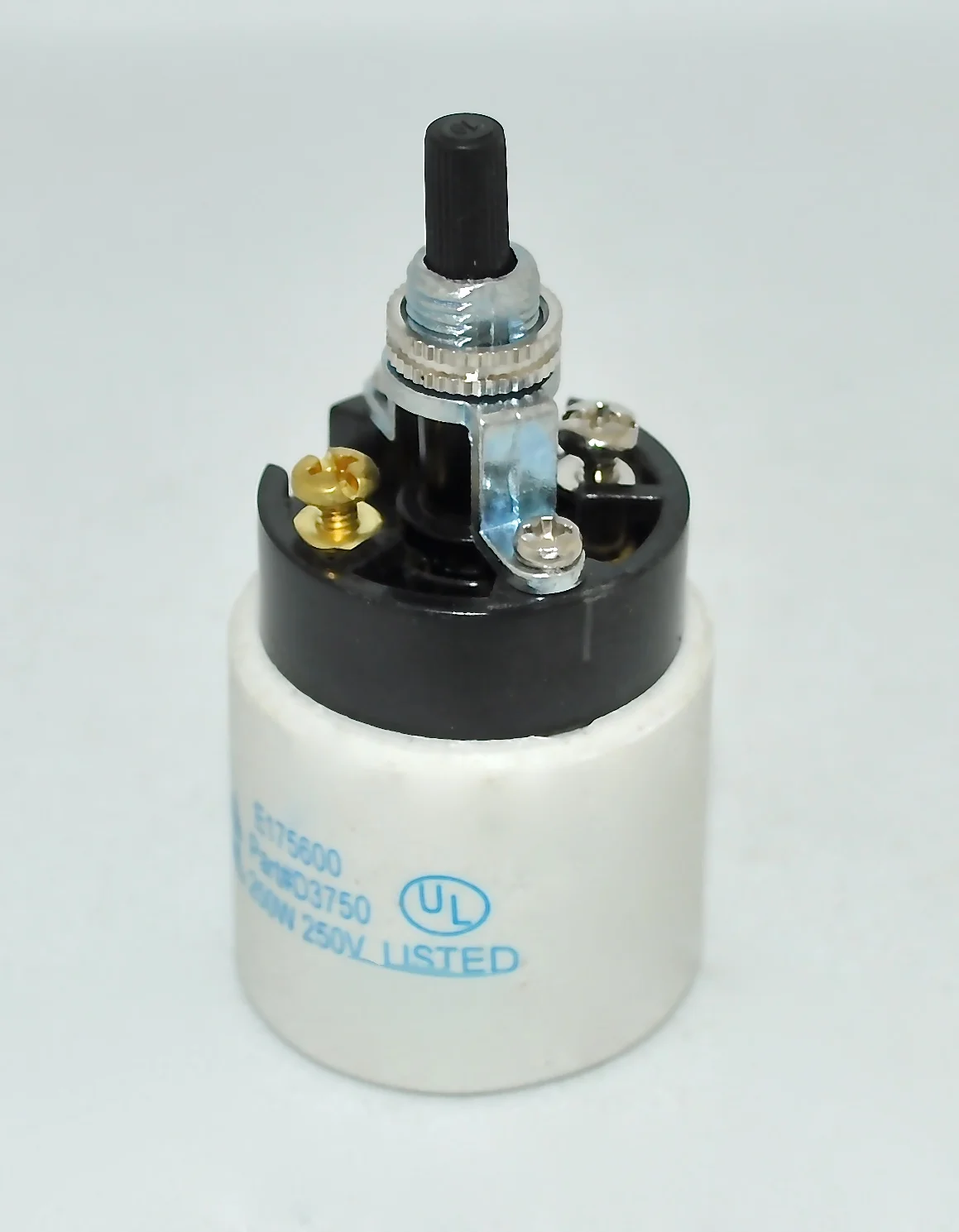 PORCELAIN SOCKET WITH SWITCH