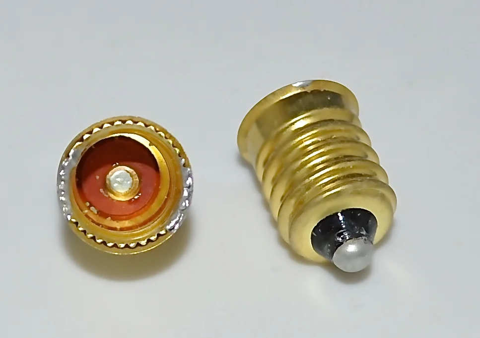 EUROPEAN TO CANDELABRA REDUCER