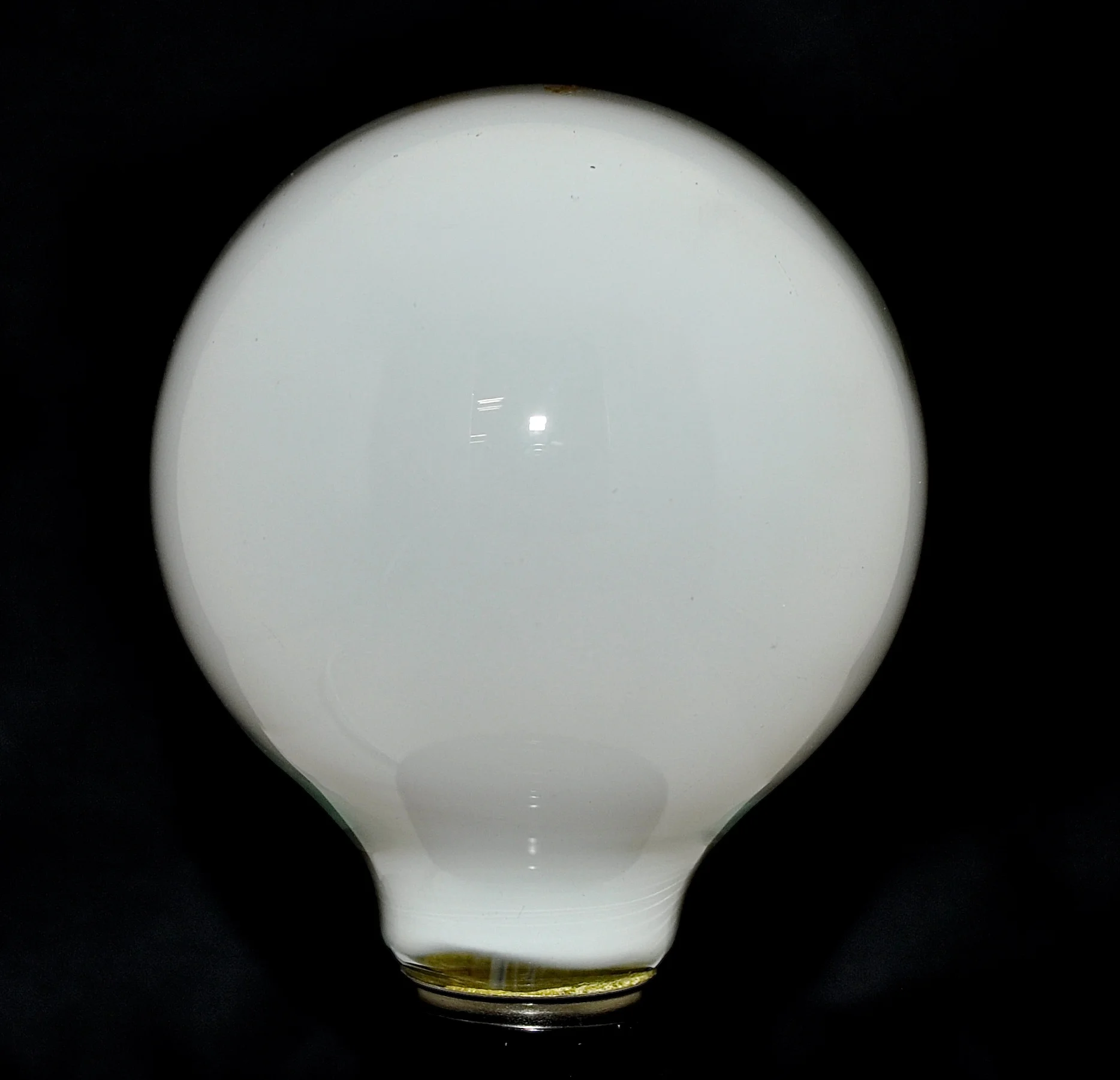 LED G25 LIGHT BULB