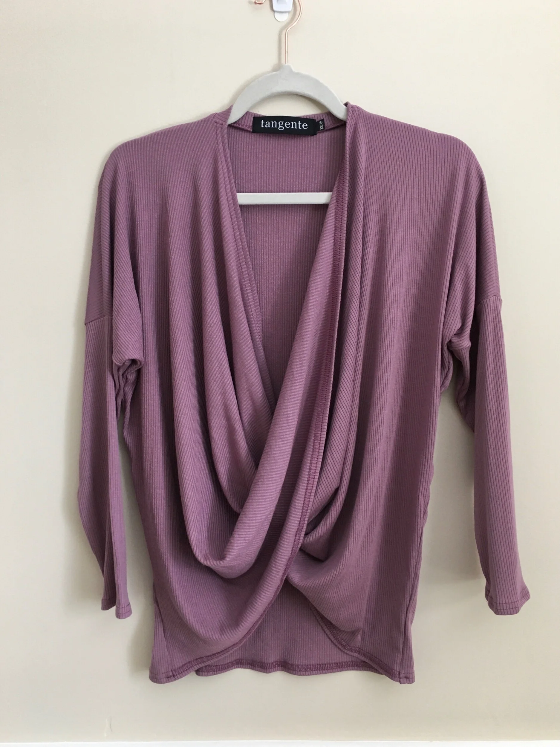 10693787-C56F-4926-9130-33BD2409F108