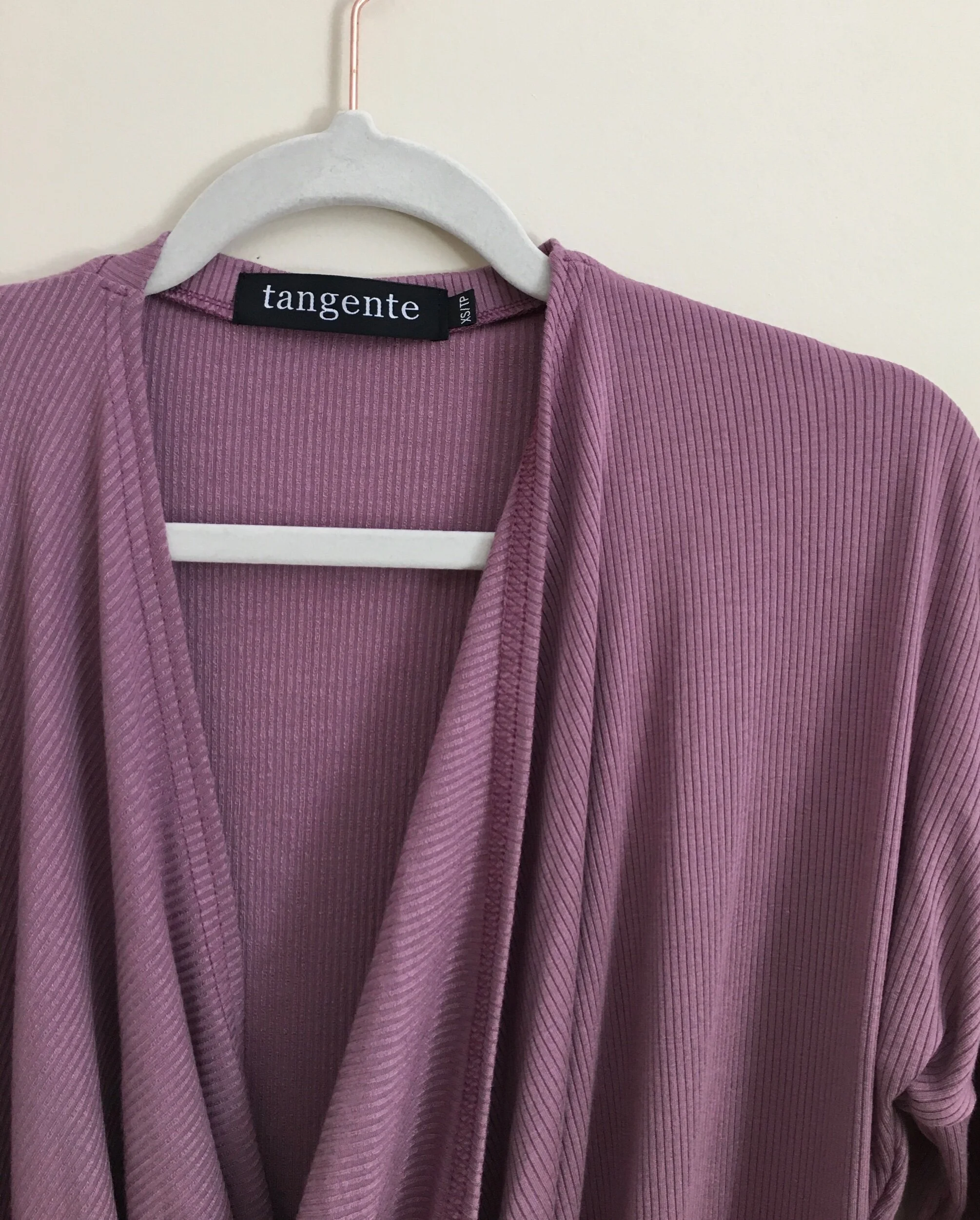 E3C2AD6B-36F4-4619-97A6-ED59F75E36AF