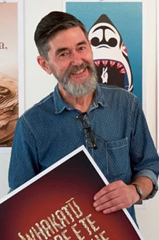 Ara-Art-and-Design-tutor-Michael-Reed-with-works-from-Ko-Taku-Kupu-Ko-Tau-My-Word-is-Yoursphoto-Shannon-Sylvester.jpg