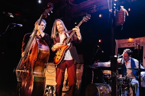 The Wood Brothers — One Drop of Truth