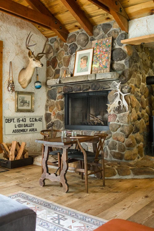 Cozy Cabin Escape in Idyllwild — black & blooms
