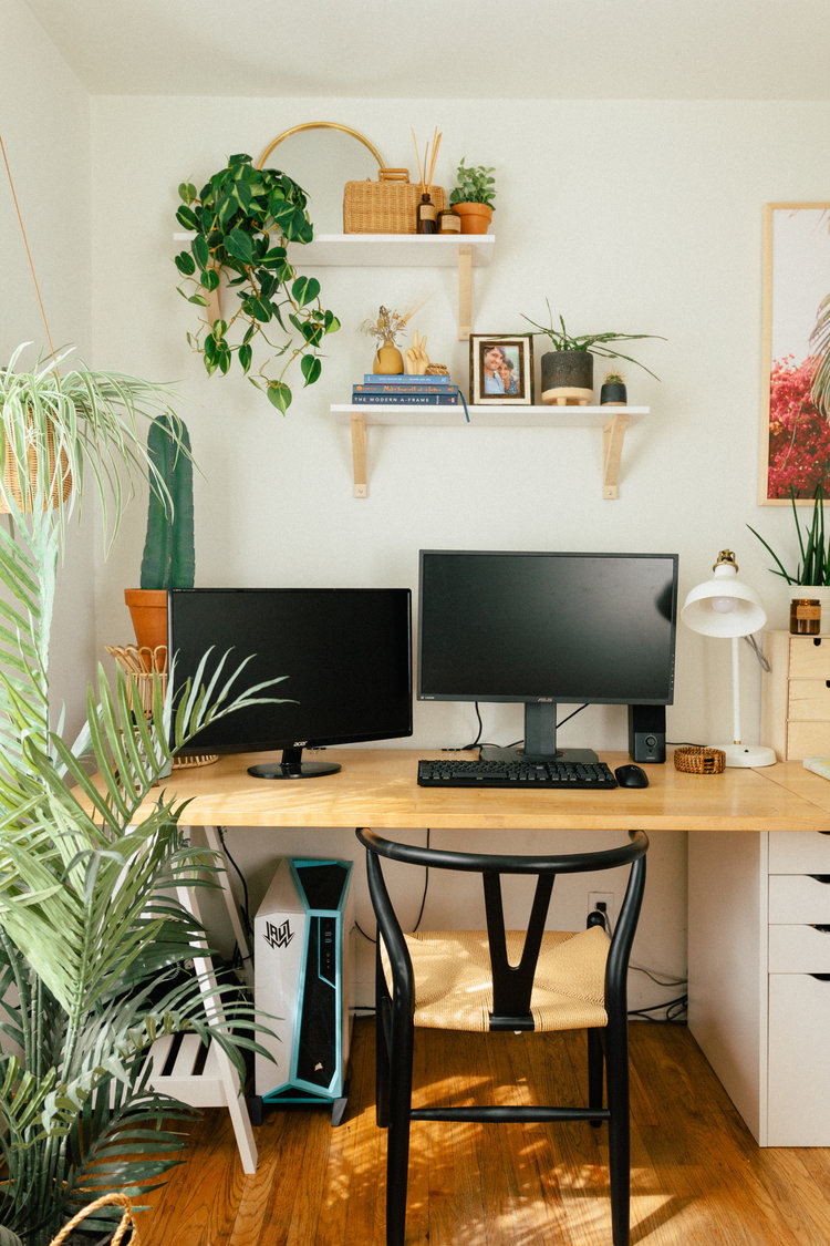 desk decoration