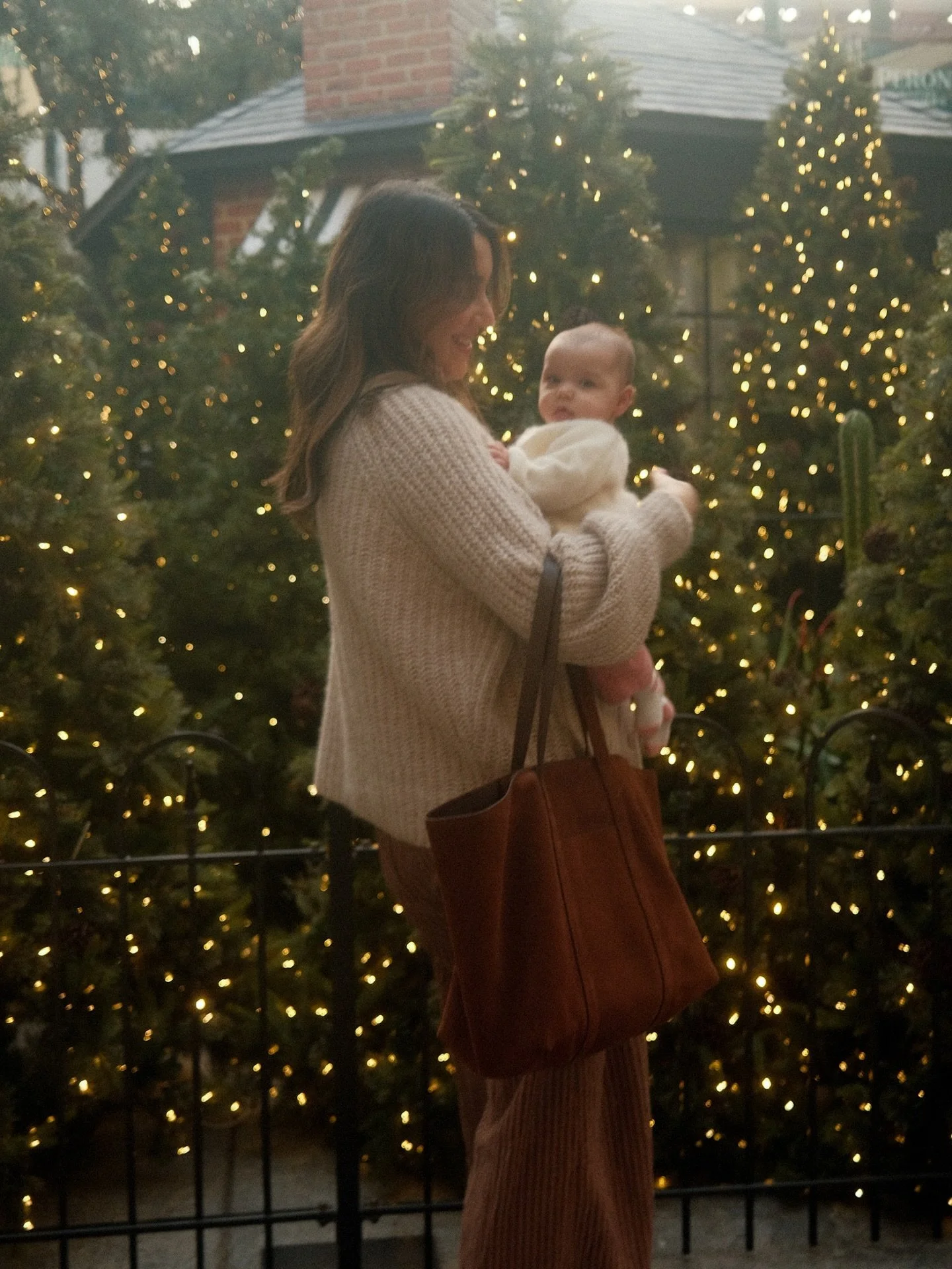 just two cozy girls in their @sezane sweaters 🤎