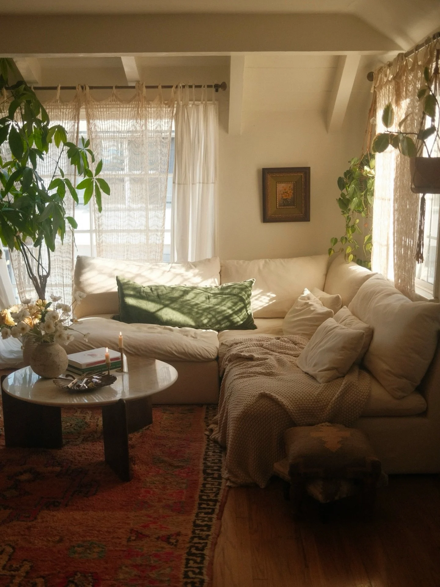 february! filled with sunny beach days, sweet picnics, new milestones, &amp; cozy time at home 🤎