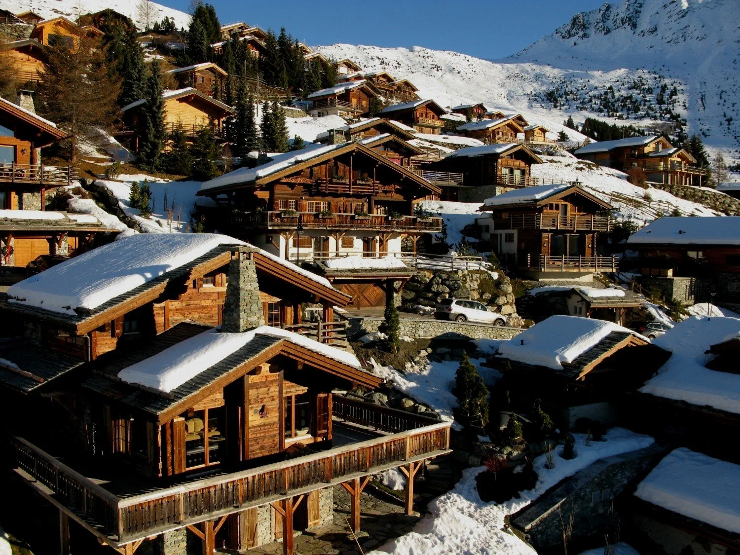 Verbier+%7CSwitzerland+%7C+Astute+Aviation+%7C+Private+Jet.jpg