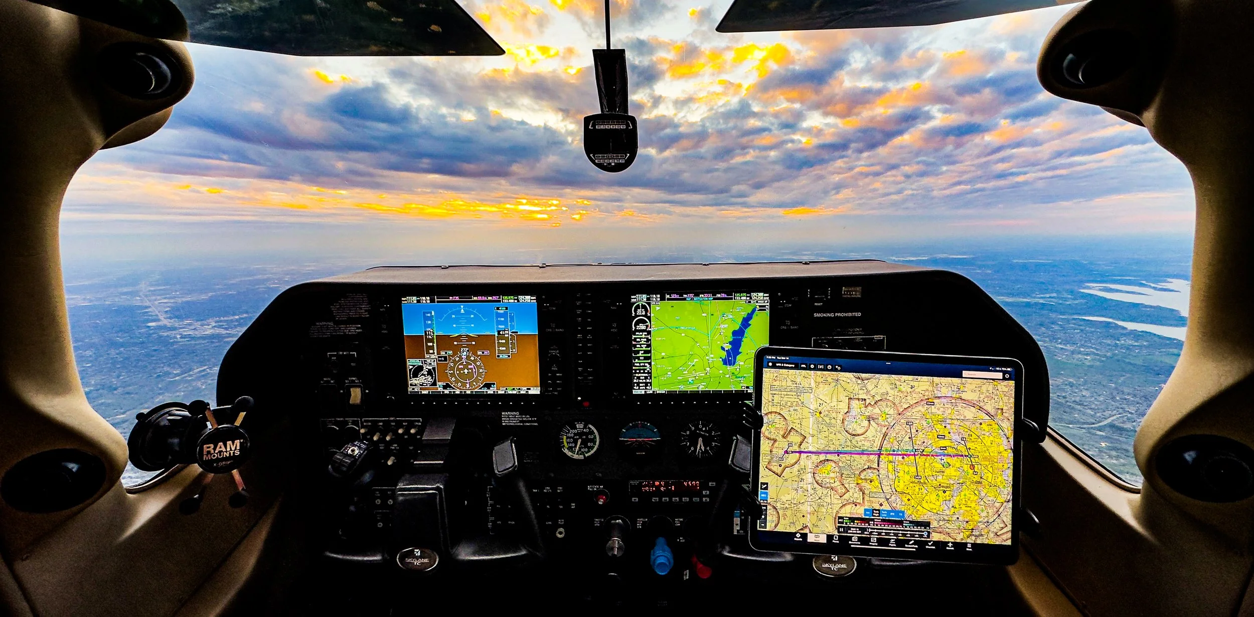 monarchairgroup