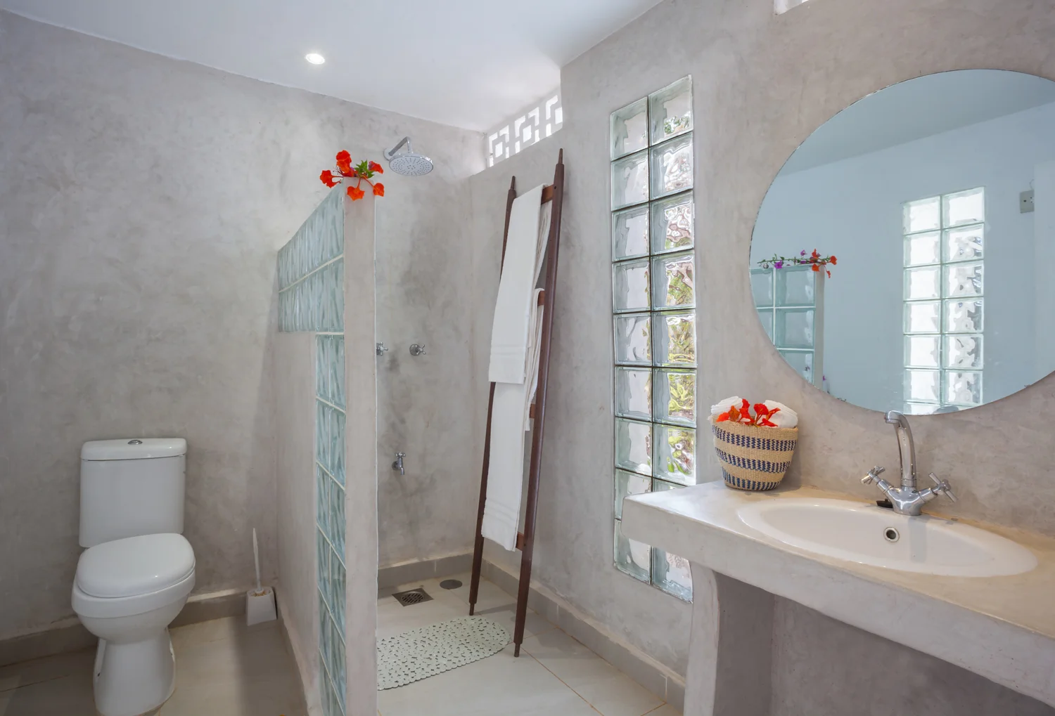 Bathroom in Ras Kikadini Beach House Diani Beach