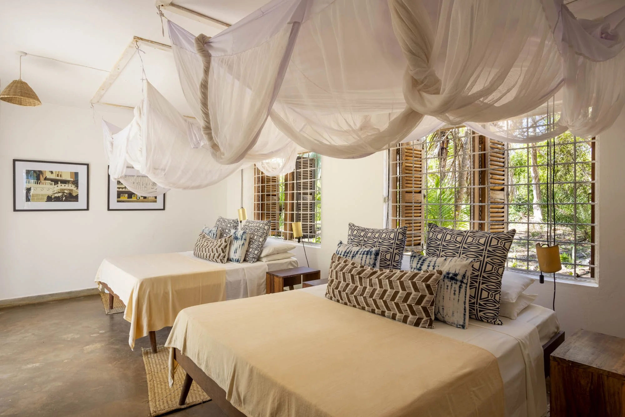 bedroom in sea view villa kenya.jpg