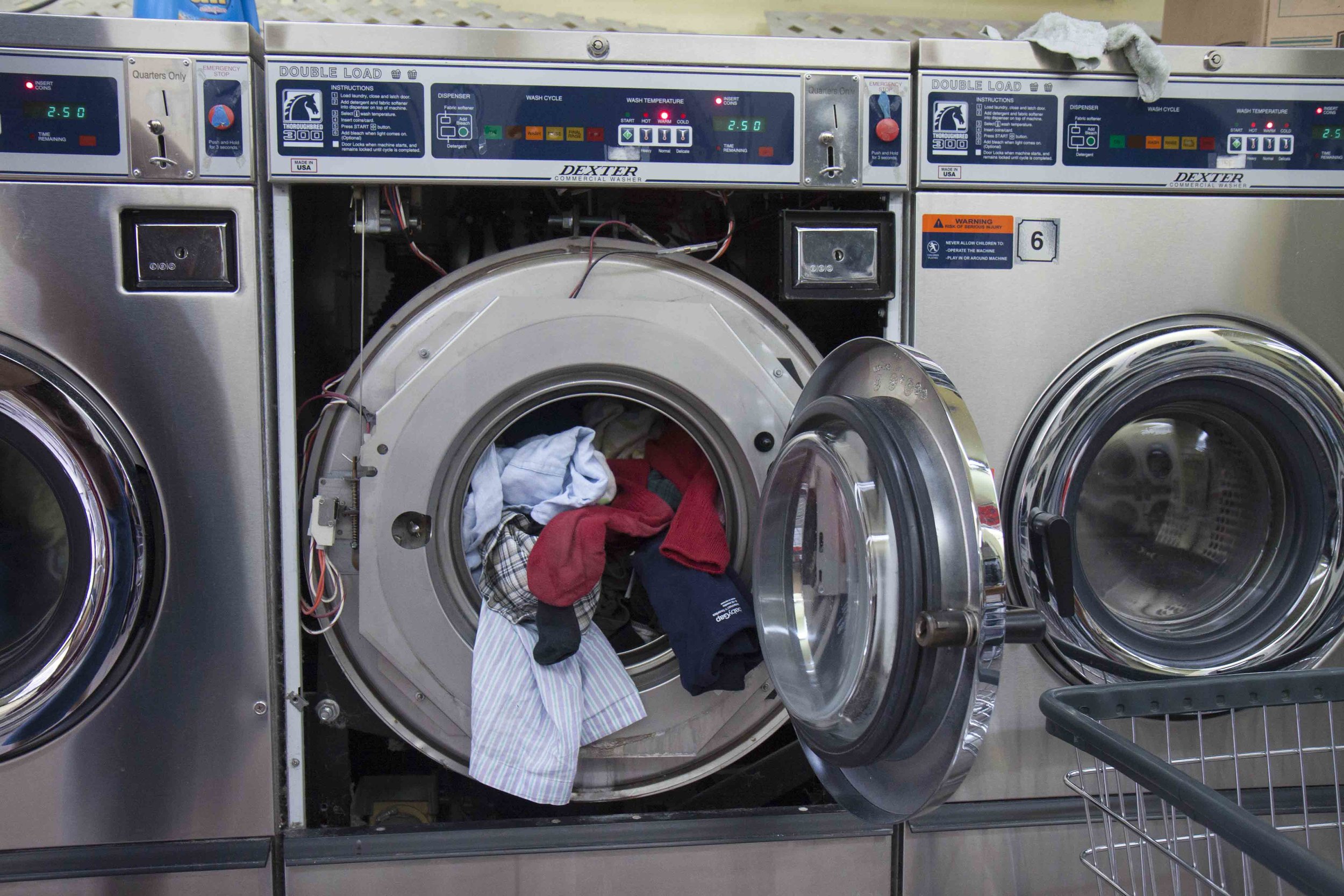 -5 160903.7 IMG_3155.OHenry-Laundromat.Kara-Chin.v2.jpg