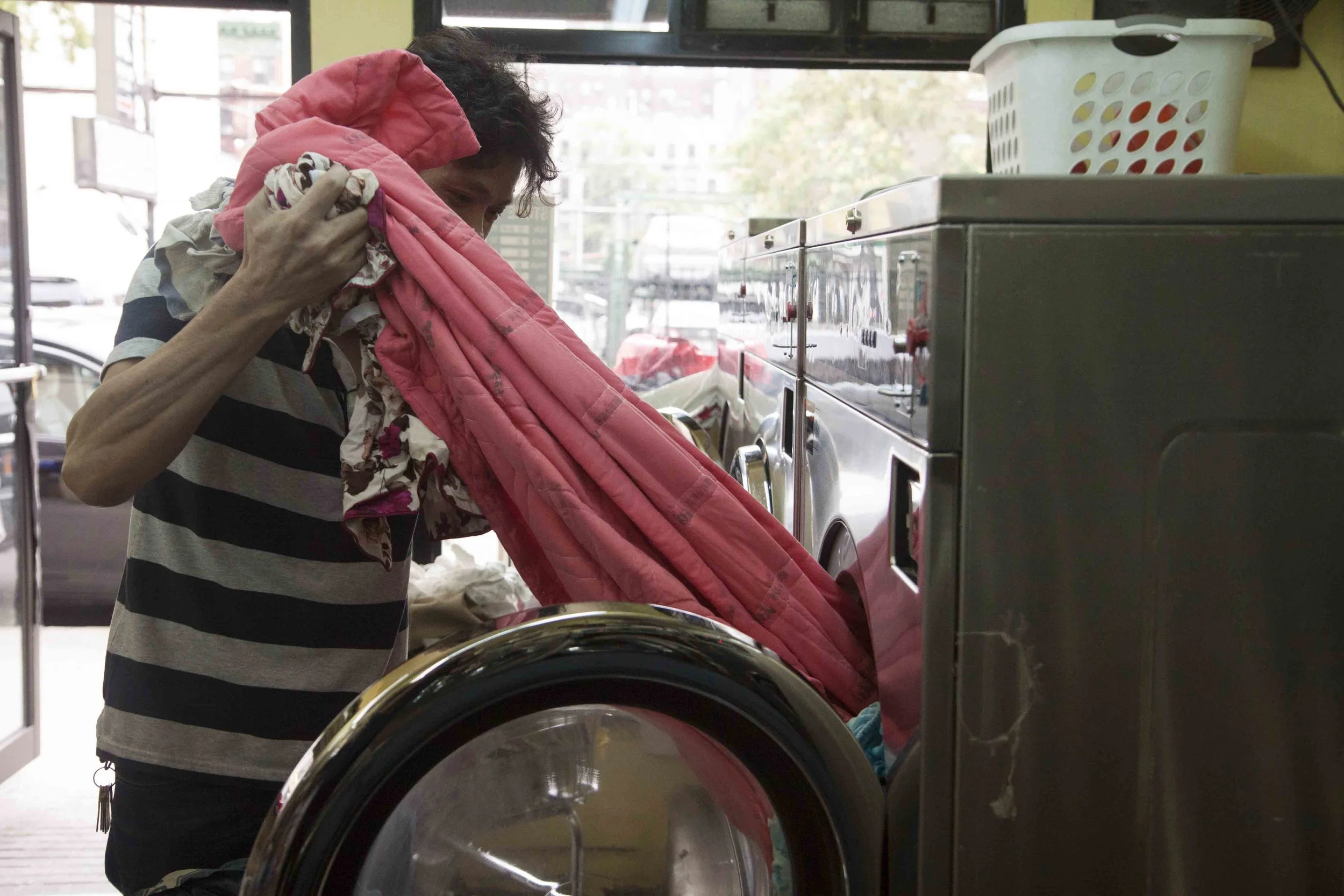 -10 160903.IMG_2907.OHenry-Laundromat.Kara-Chin.v2.jpg