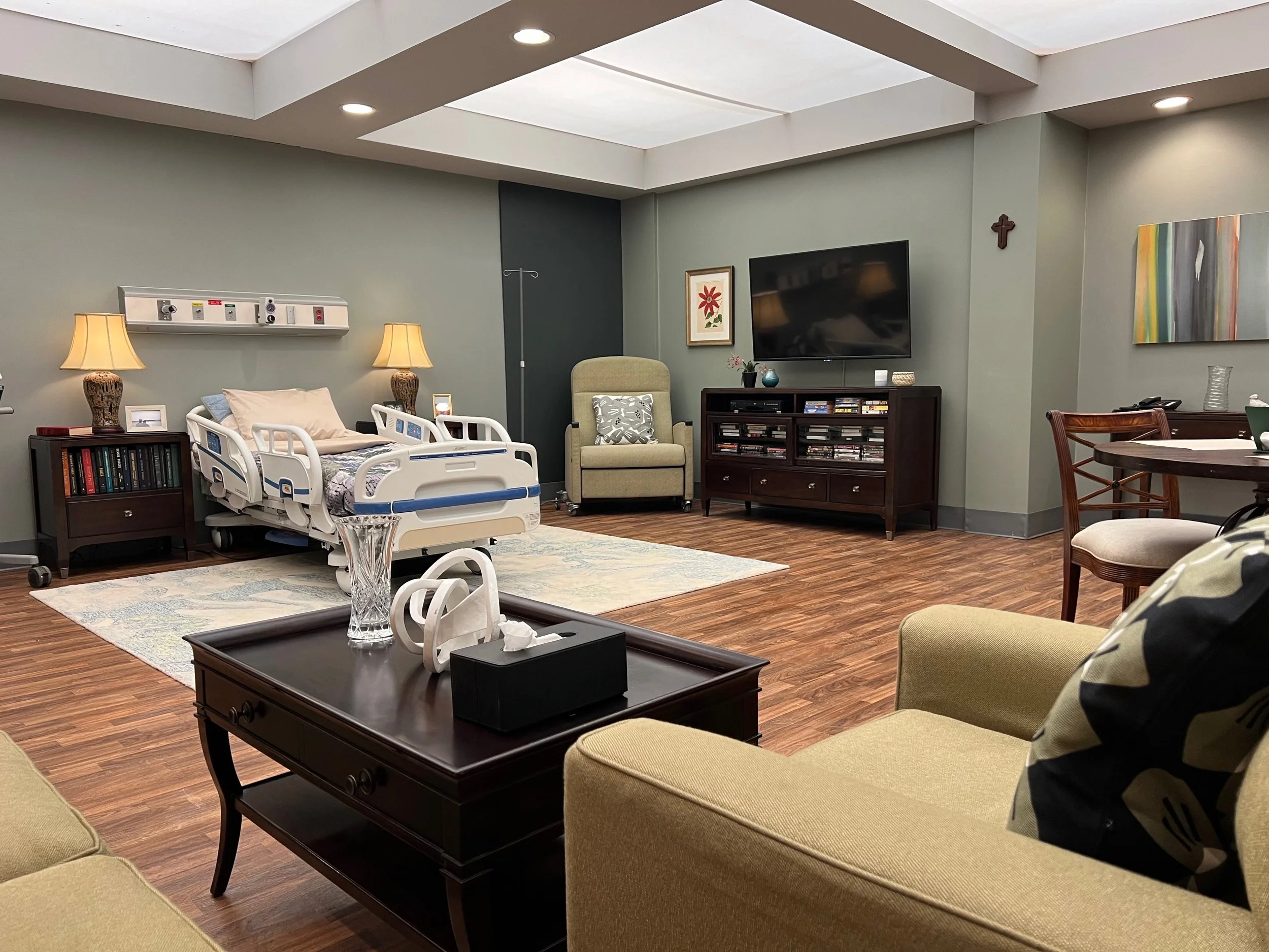 'LAW AND ORDER: ORGANIZED CRIME' S5 (buyer for set decoration)