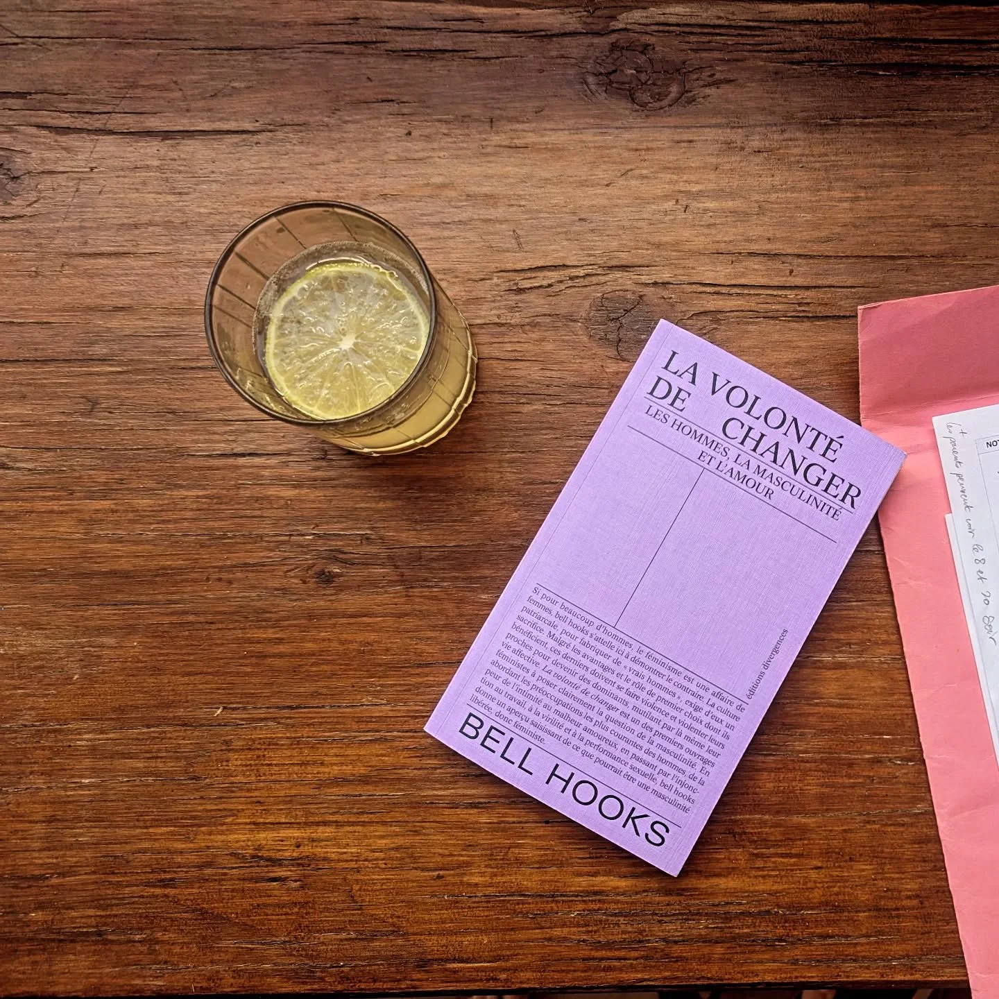 Gin tourb&eacute; en belle compagnie @bellhooksbooks