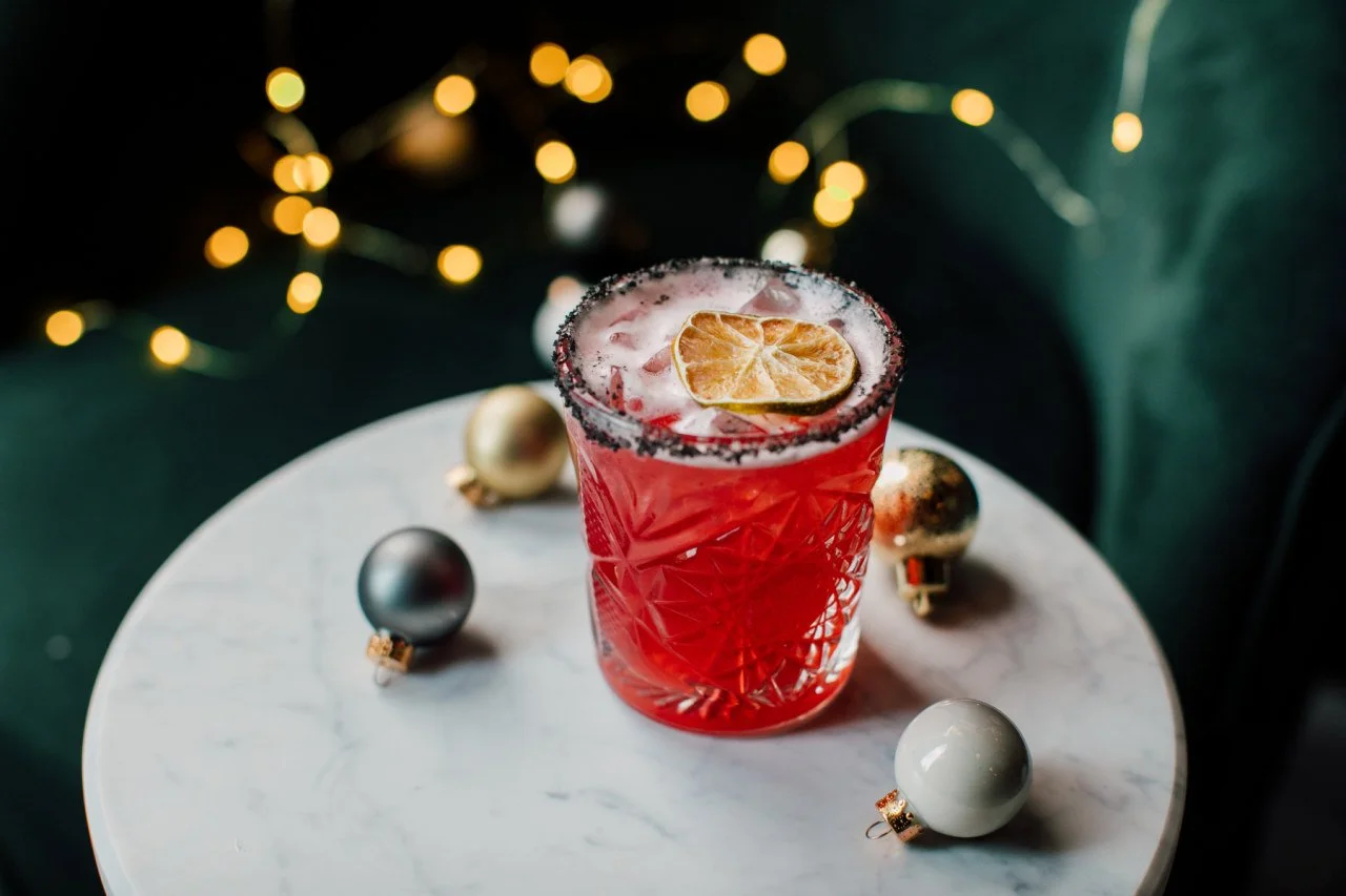 Step into 2026 with Gatsby glam at Galloway&rsquo;s NYE Party! 🎉✨ Dress in your finest 1920s style and celebrate the night in true Deco Era fashion. VIP tables for up to four include Veuve Clicquot, charcuterie, a cheese plate, and raffle entries st